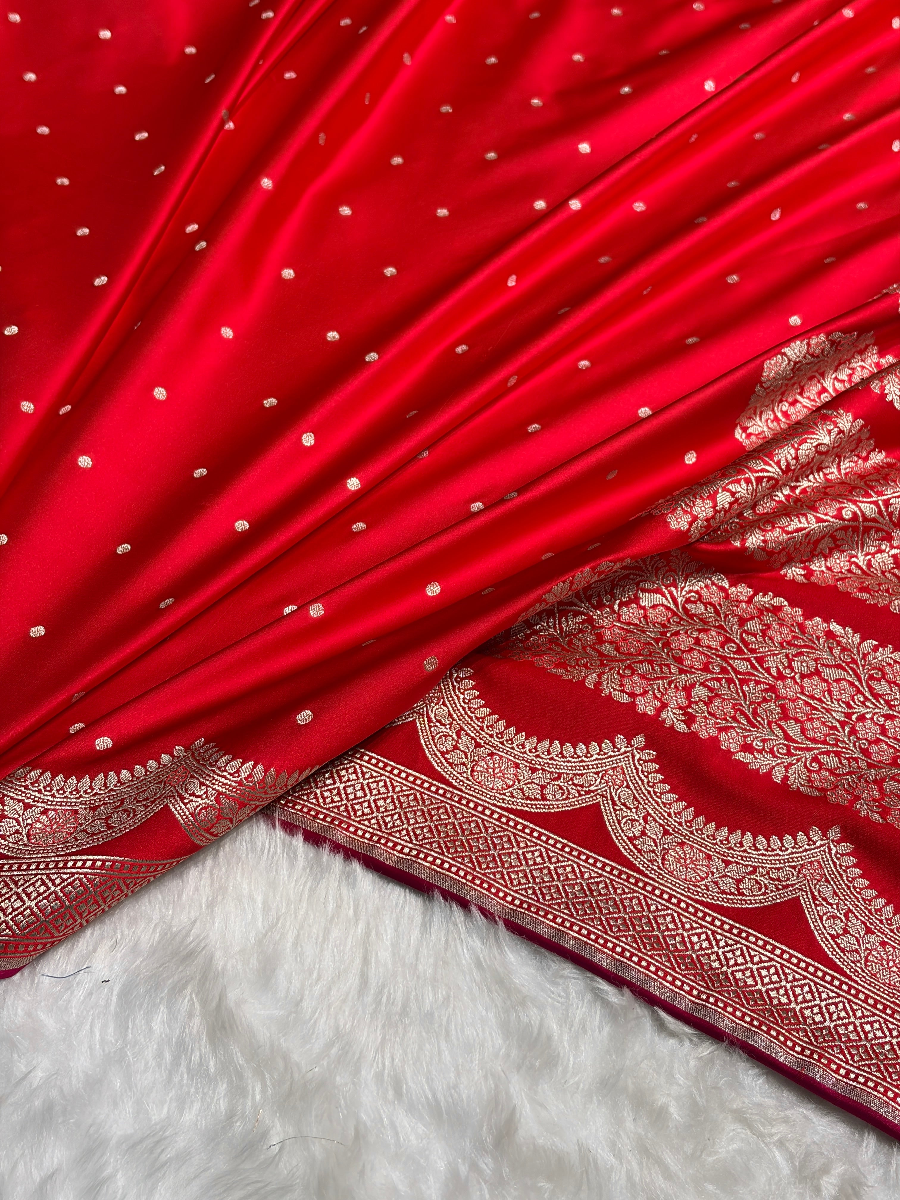 Red Shades Scallop Motif Booti Mashru Silk Saree MSM-56