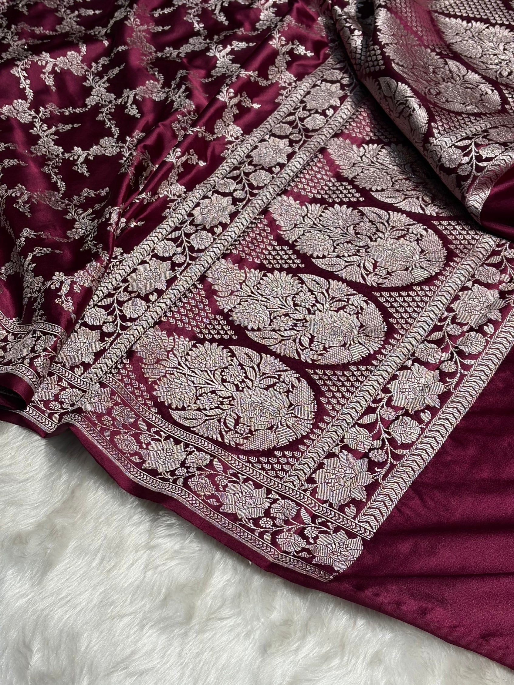 Garnet Jaal Pattern Mashru Silk Saree MS56