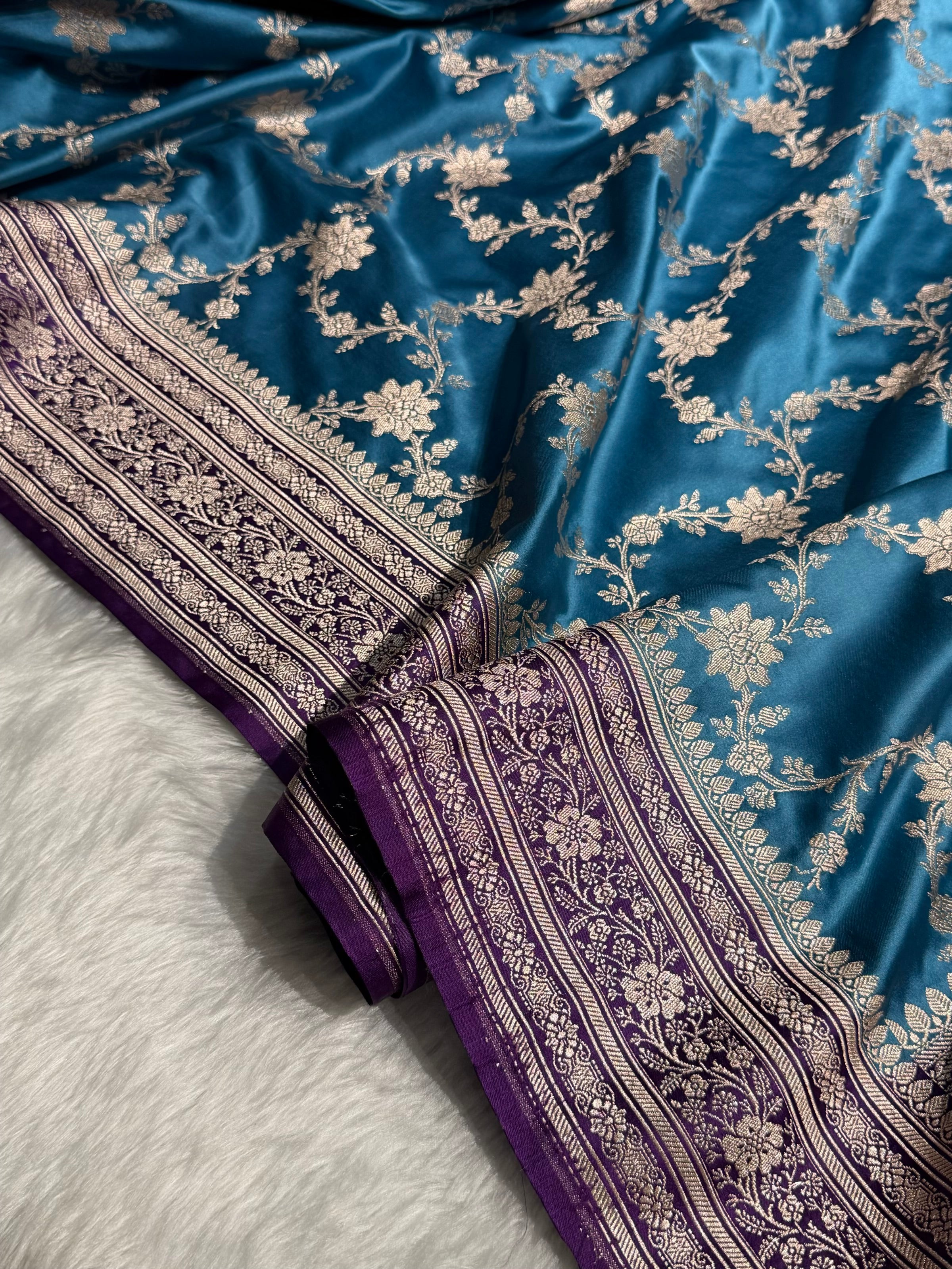 Banarasi Contrast Firozi With Purple Shades Floral Jaal Mashru Silk Saree MS07