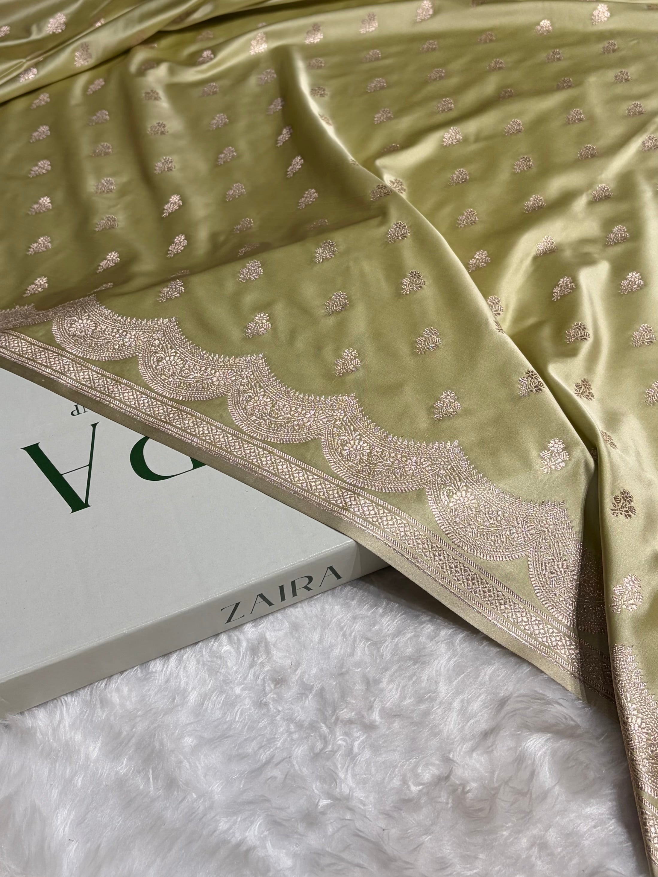 Pista Scallop Booti Mashru Silk Banarasi Saree MSM-35