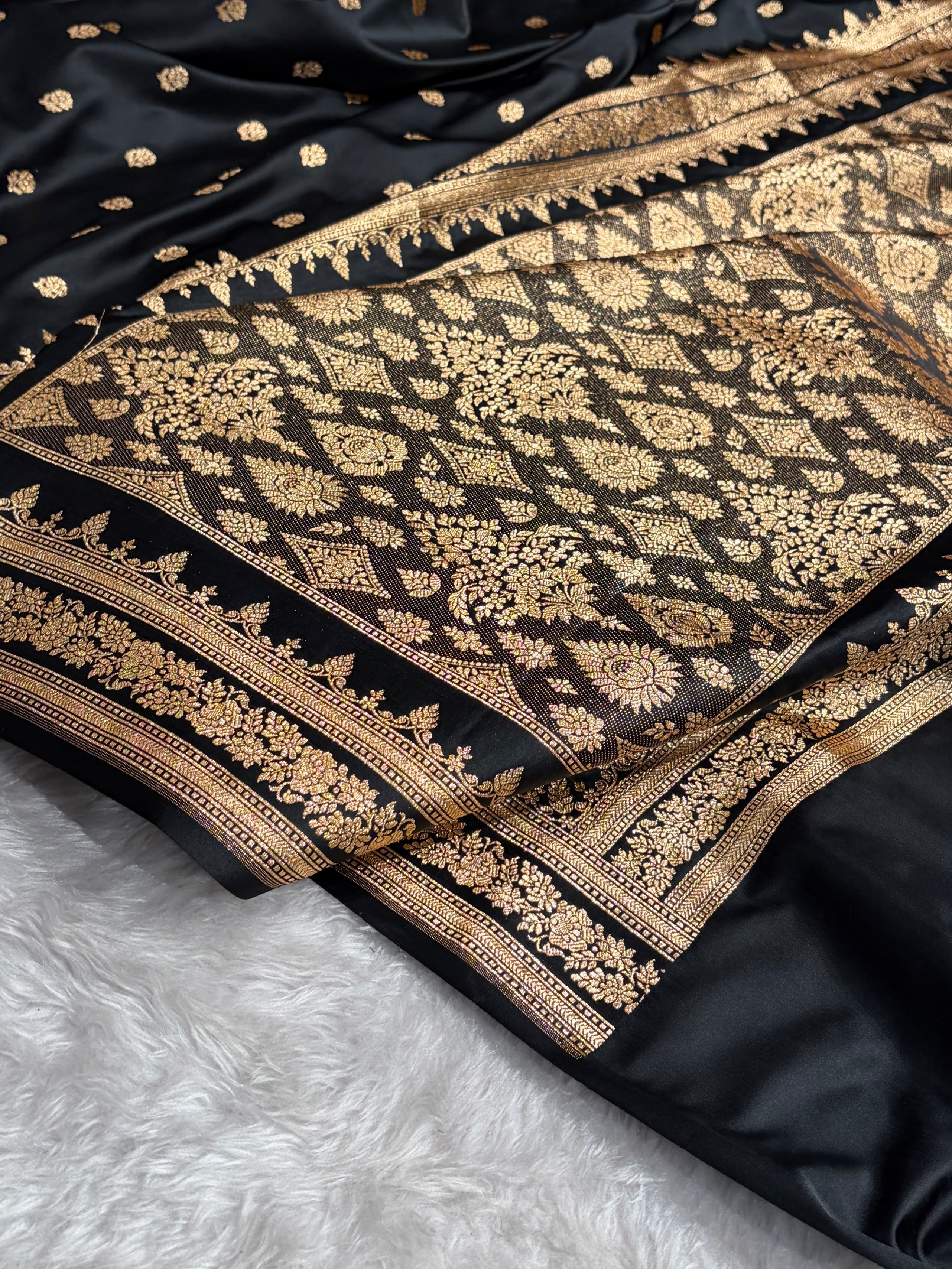 Banarasi Cross Black Floral Pattern Satin Katan Silk Saree SK76