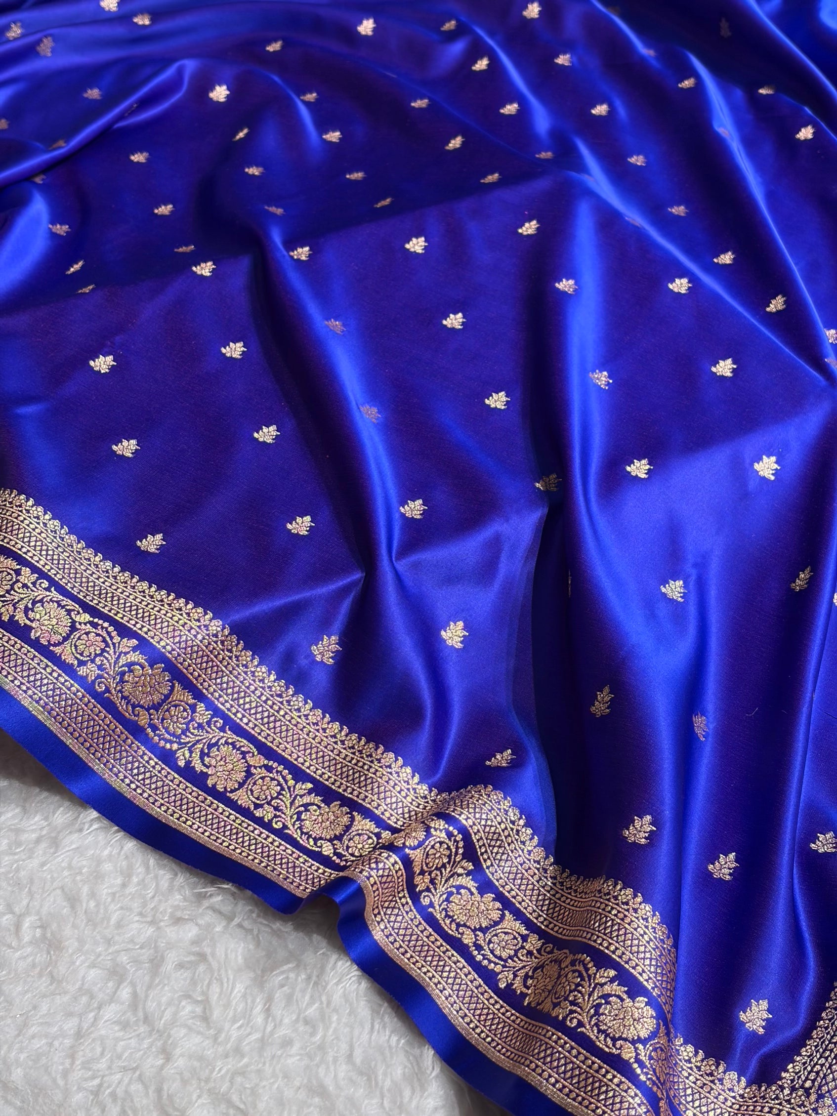Banarasi Satin Katan Saree With Jaal Pattern in Royal Blue Shades SK125