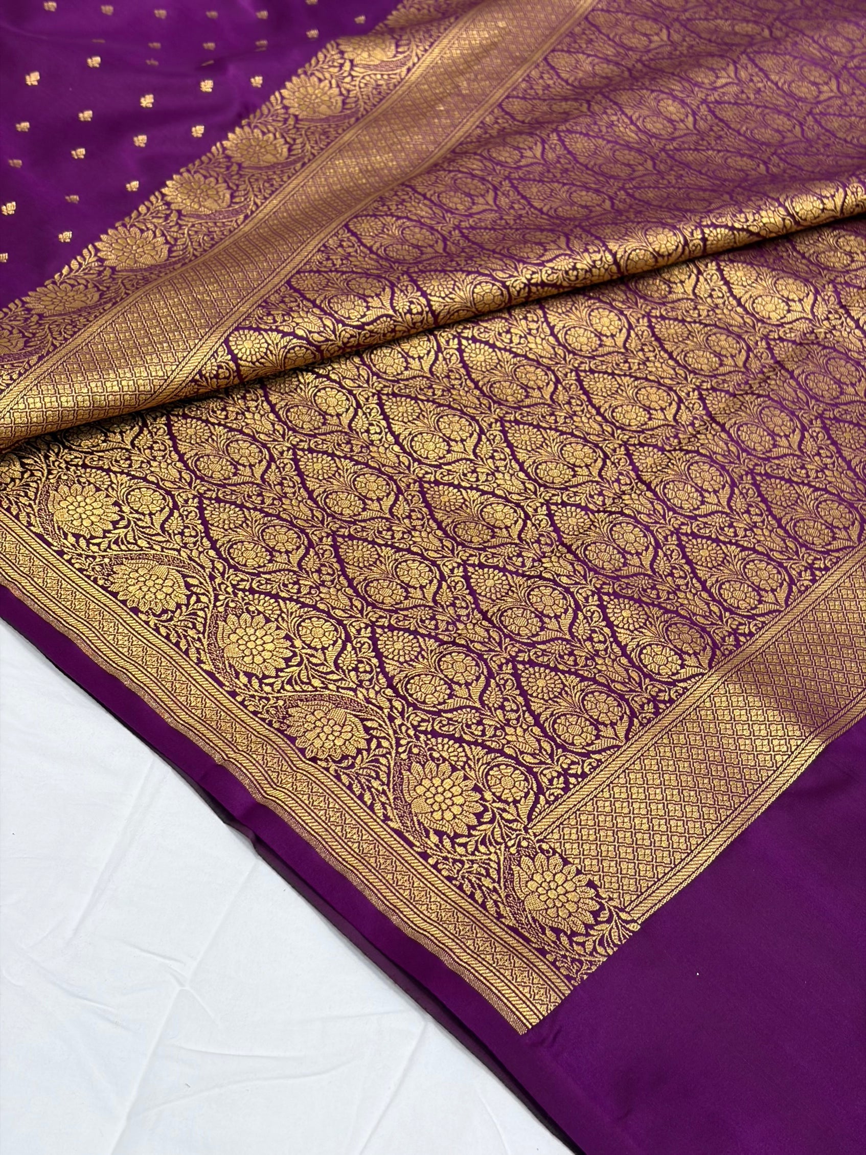 Wine Mauve Shade With Booti Pattern Mashru Silk Saree