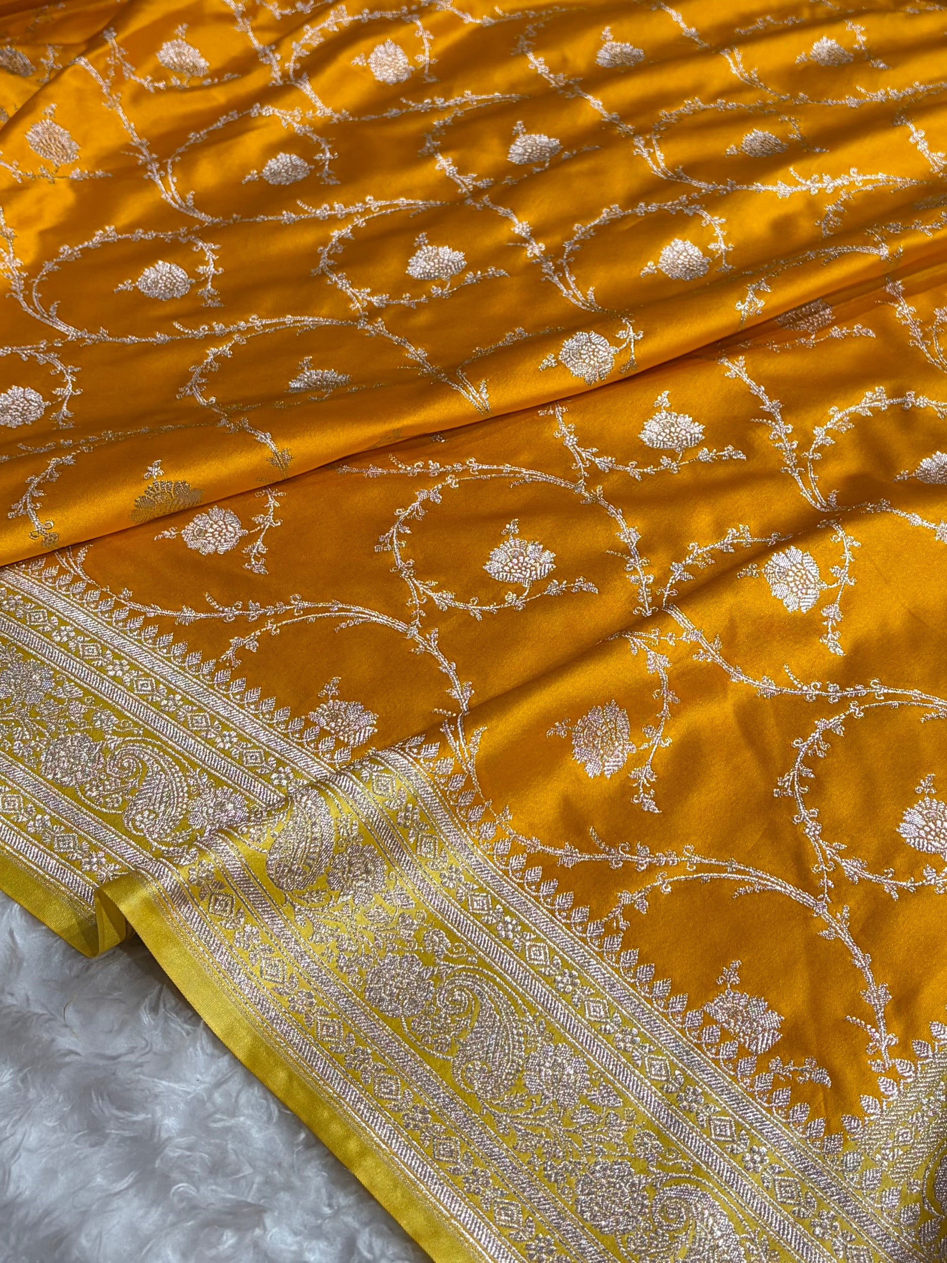 Banarasi Mustard With Lemon Contrast Shades Jaal Mashru Silk Saree MS44