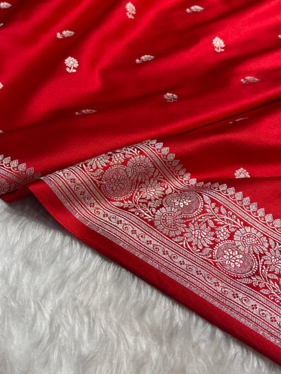 Banarasi Red Shades Booti Mashru Silk Saree MCS73