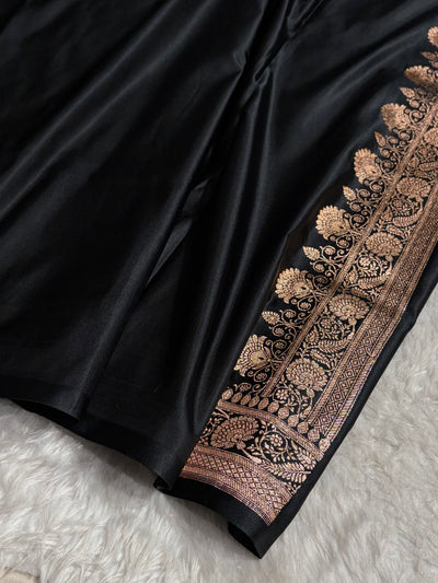Banarasi Satin Katan Saree Floral Booti Pattern in Black Shades SK150