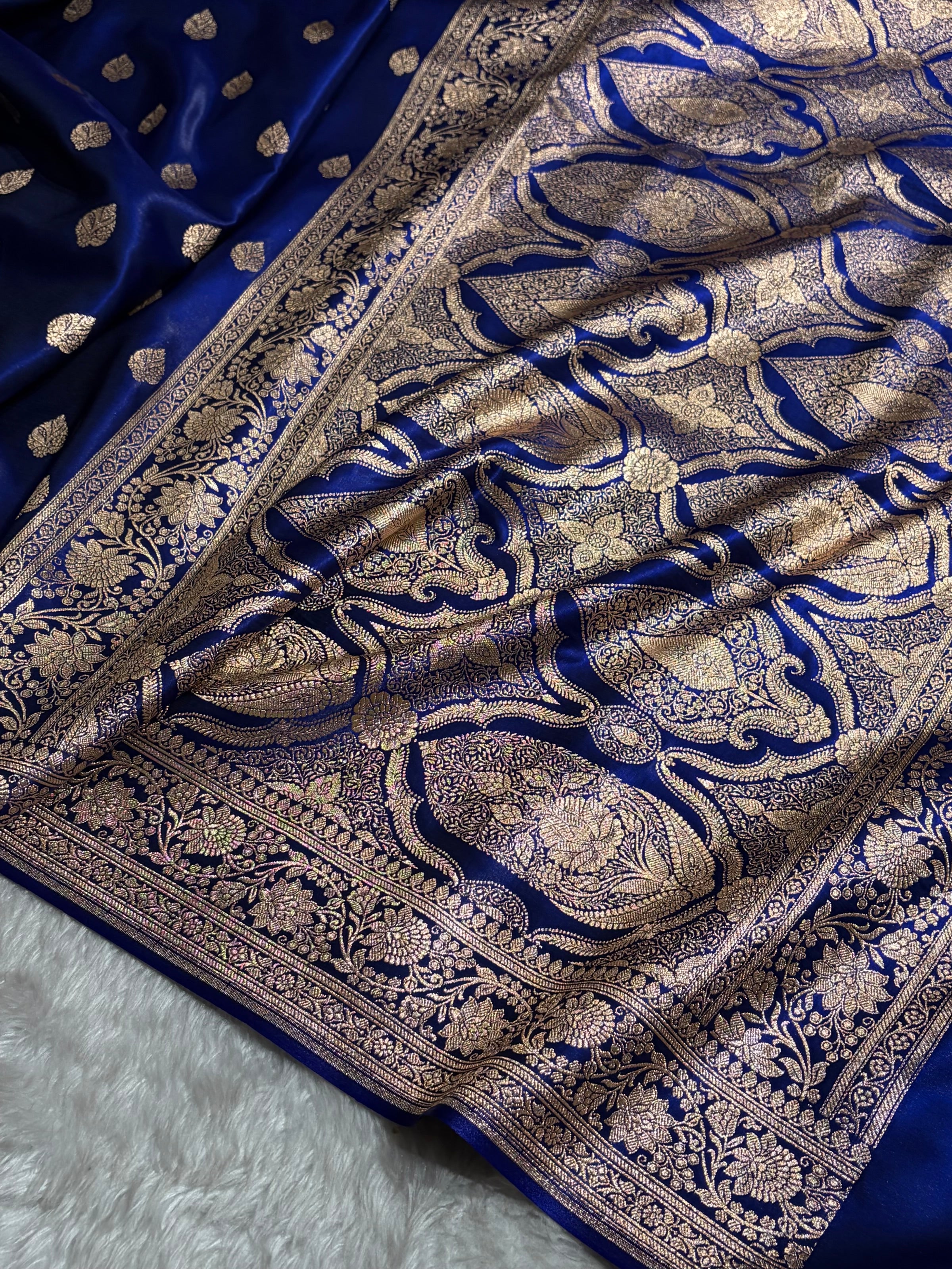 Royal Blue Shades Booti Pattern Banarasi Satin Silk Saree SS58
