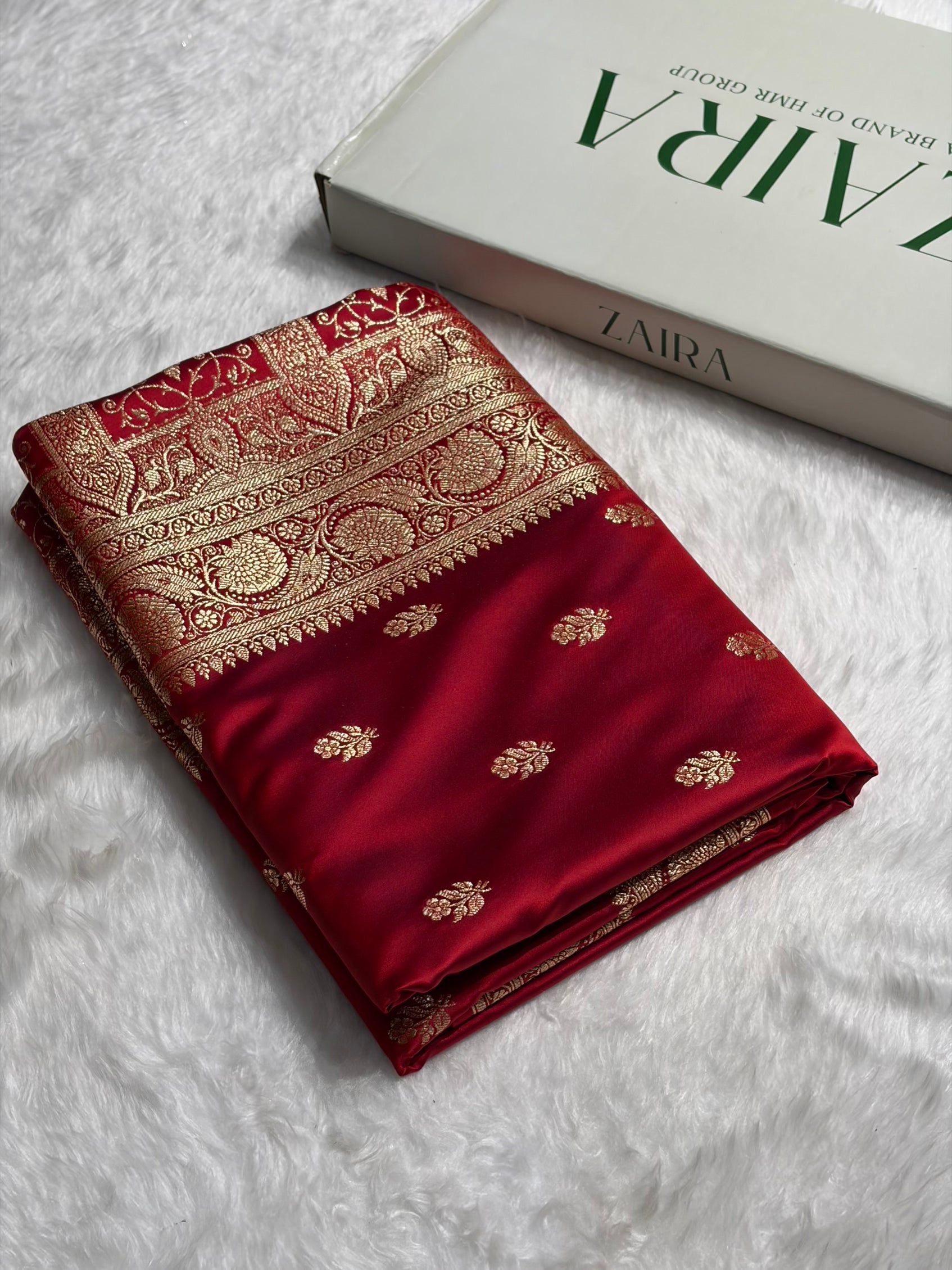 Cross Red Floral Boota Pattern Satin Katan Silk Saree SK71