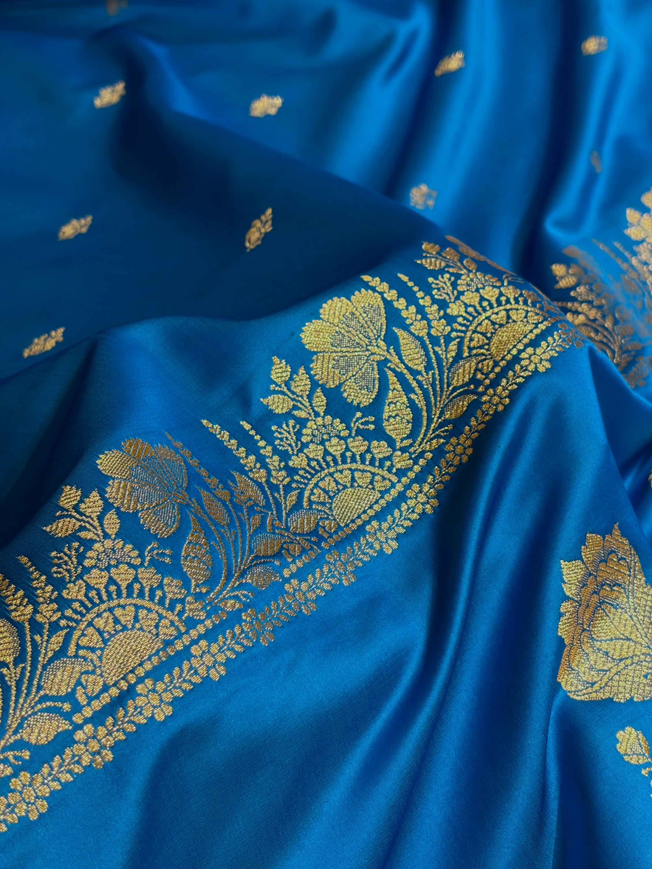 Banarasi Satin Katan Saree Floral Border Pattern in Blue Shades SK143