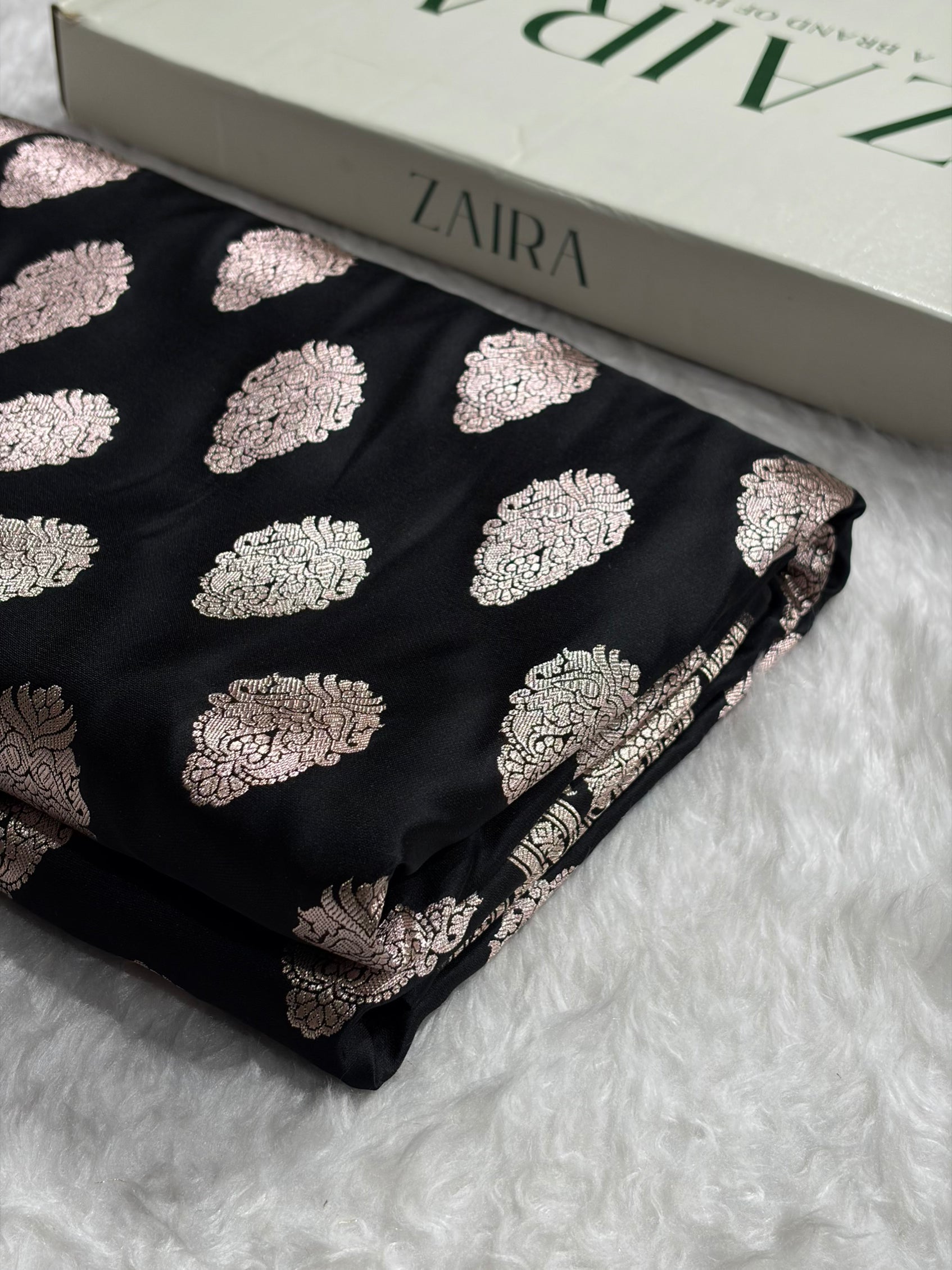 Black Shades Banarasi Boota Pattern Floral Mashru Silk Saree MSM-105