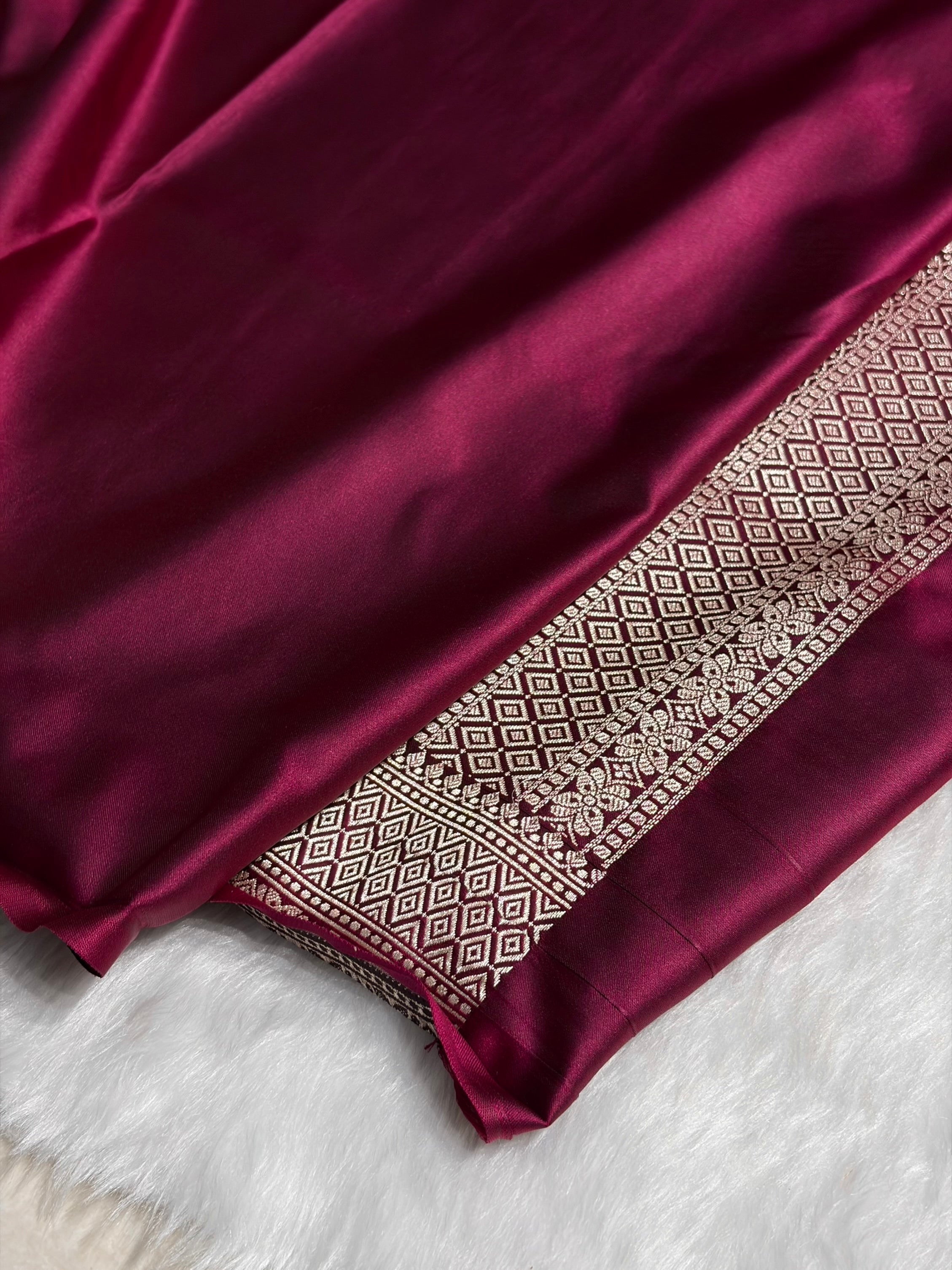 Garnet Shades Tanchoi Motif Mashru Silk Saree MST-12