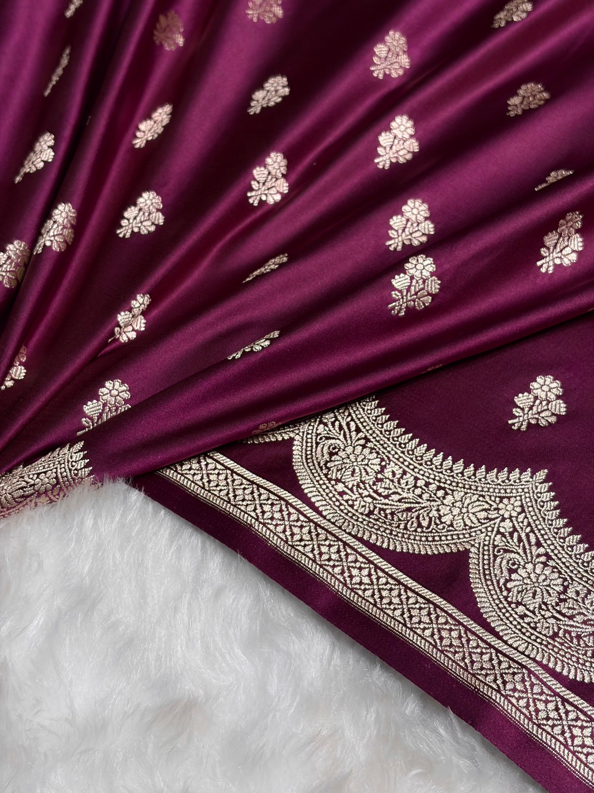 Wine Scallop Booti Mashru Silk Banarasi Saree MSM-35