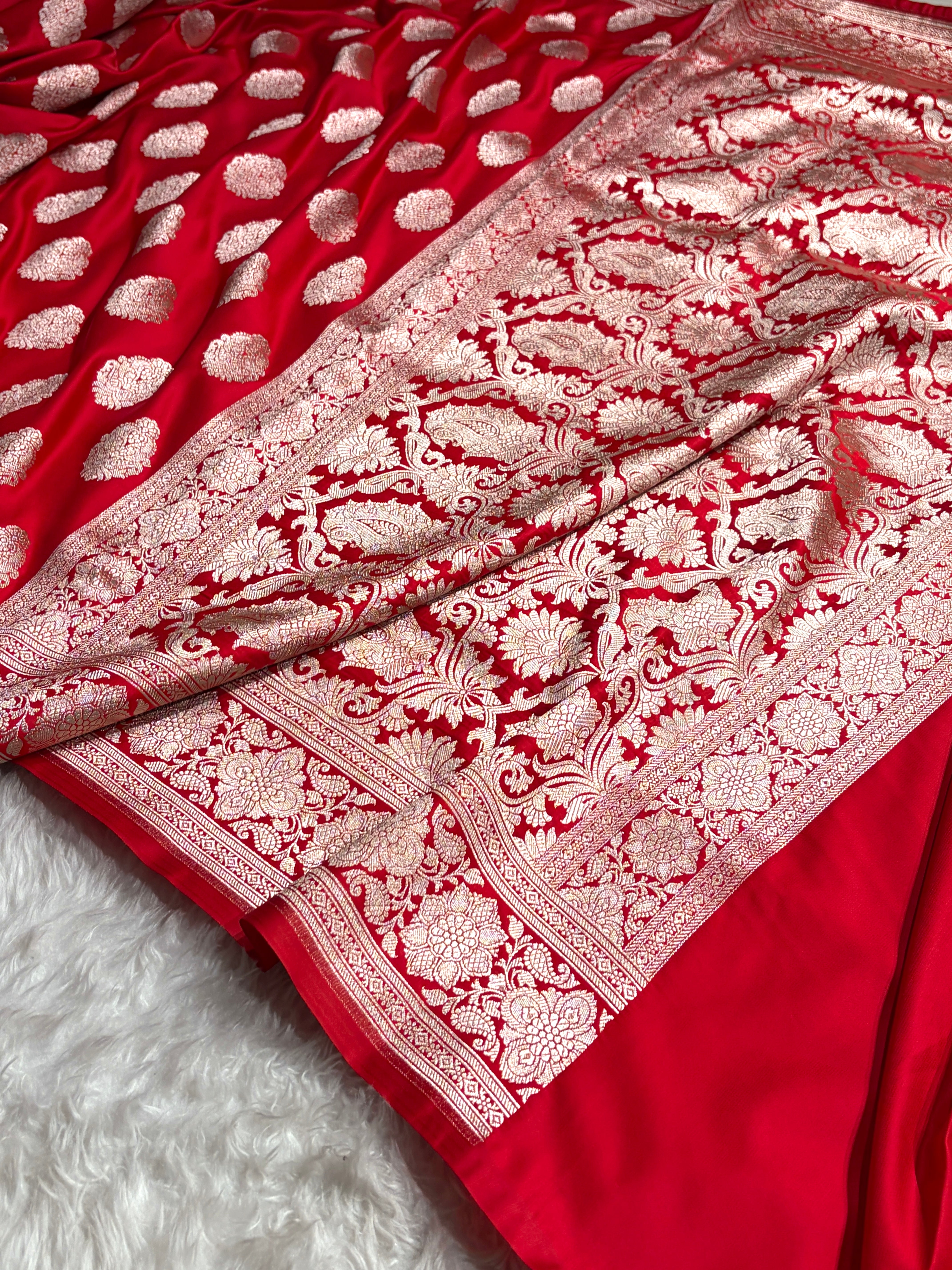 Red Shades Banarasi Boota Pattern Floral Mashru Silk Saree MSM-105