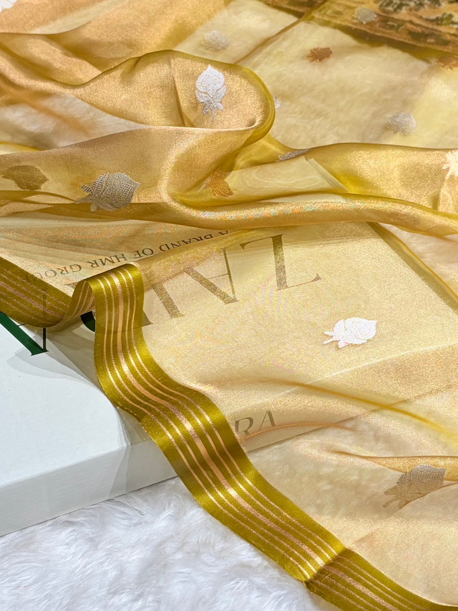 Gold Bananasi Floral Shades Pure Tissue Silk Saree PT-35
