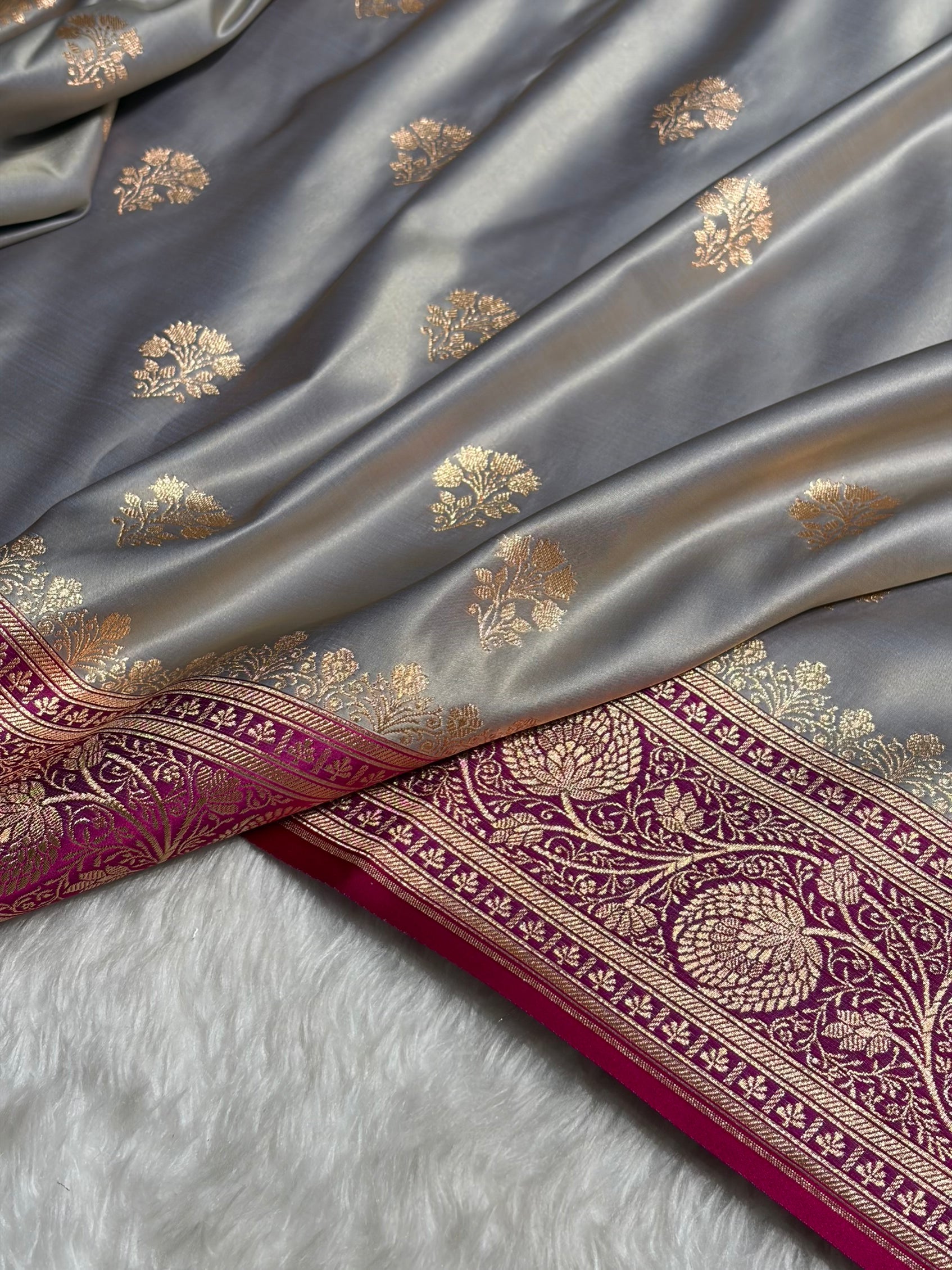 Cross Grey - Rani Banarasi Boota Katan Silk Saree SKM29