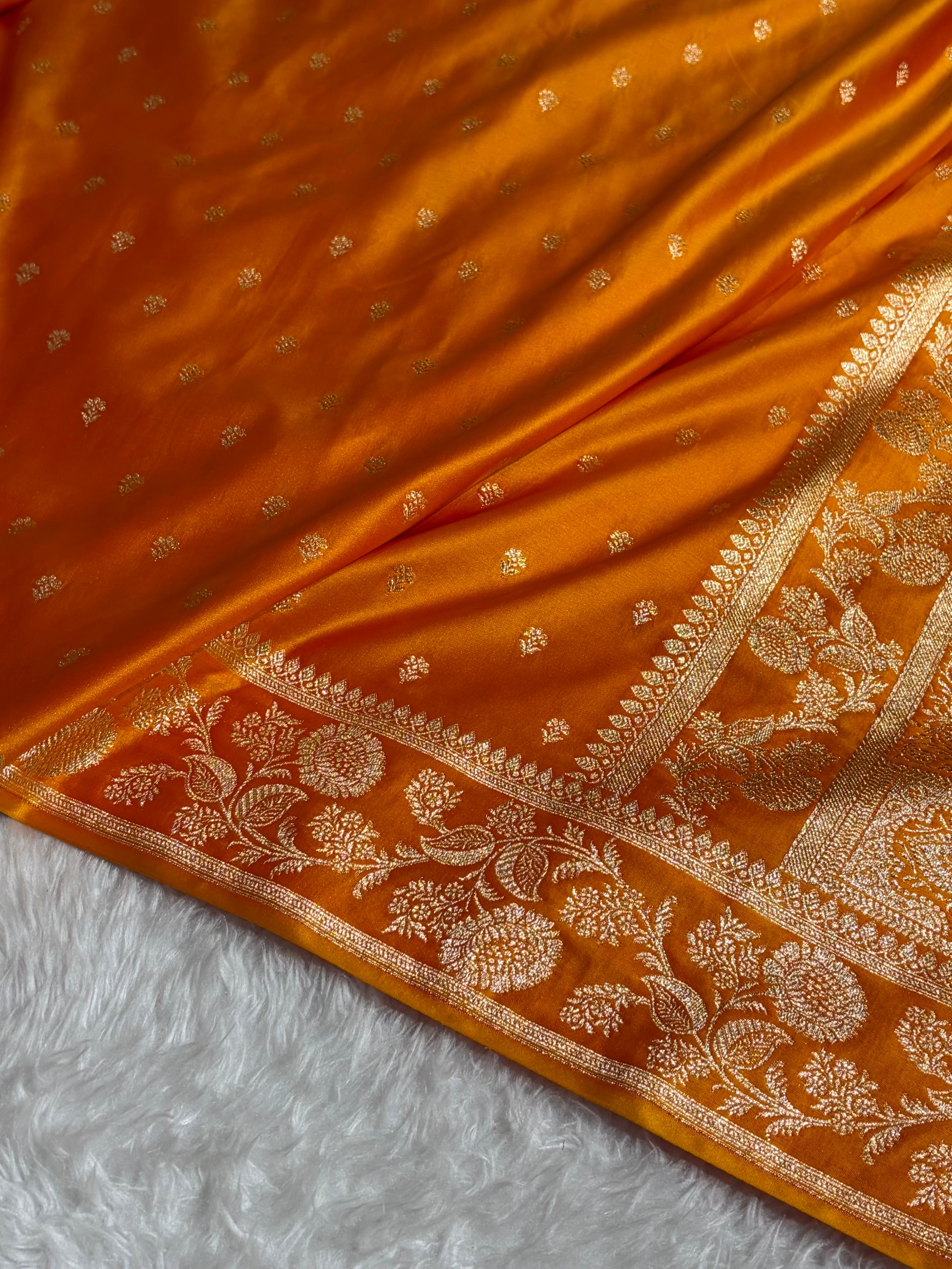 Banarasi Fanta Orange Shades Floral Pattern Satin Katan Silk Saree SK77