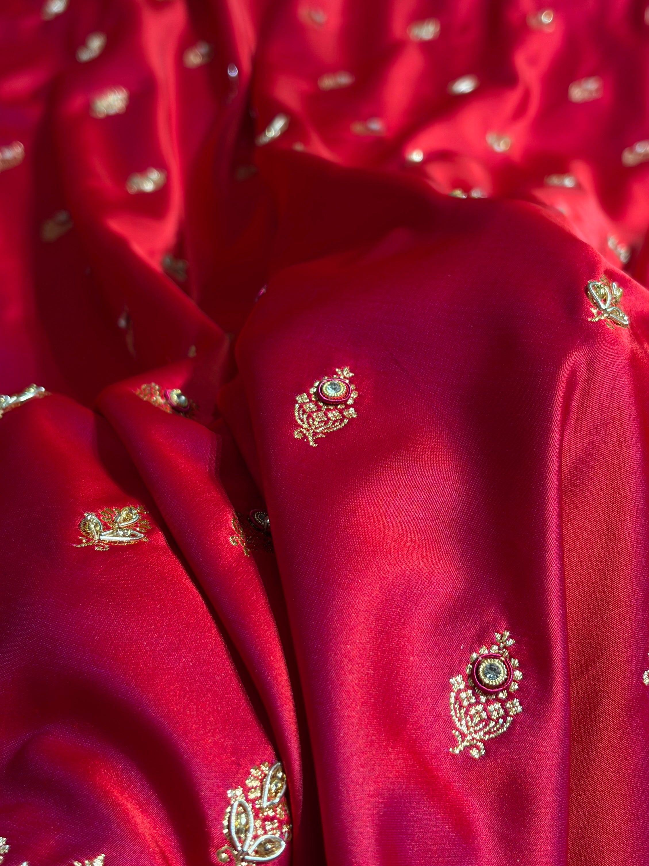 Banarasi Bridal Cross Red Work Pattern Satin Katan Silk Saree BSK82