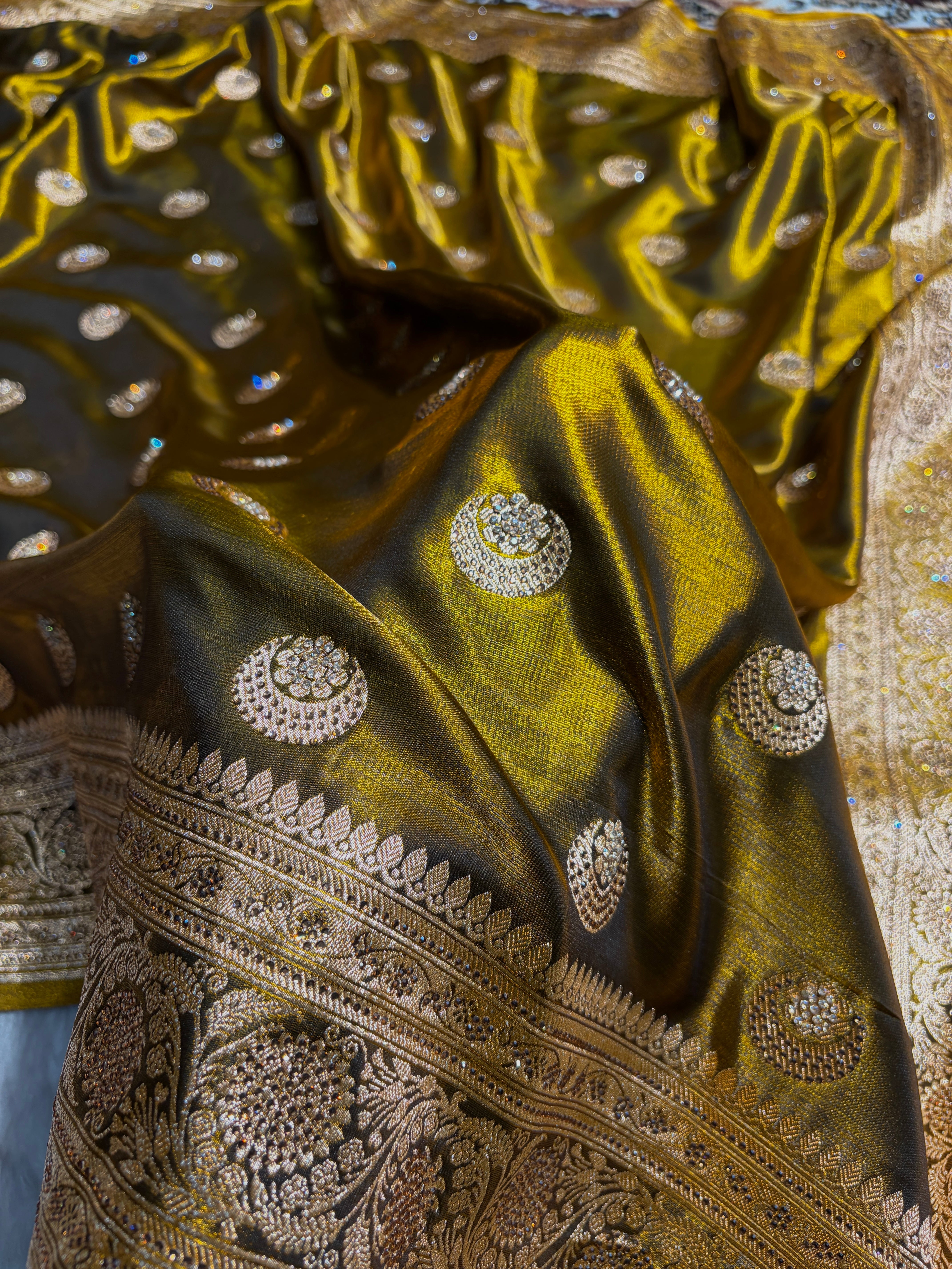 Chand Tara Mehendi Boota With Traditional Banarasi Swarovski Work BSS04 (R)