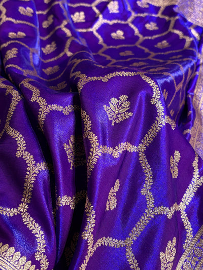 Purple Shades Jaal Pattern Banarasi Satin Silk Saree SS57