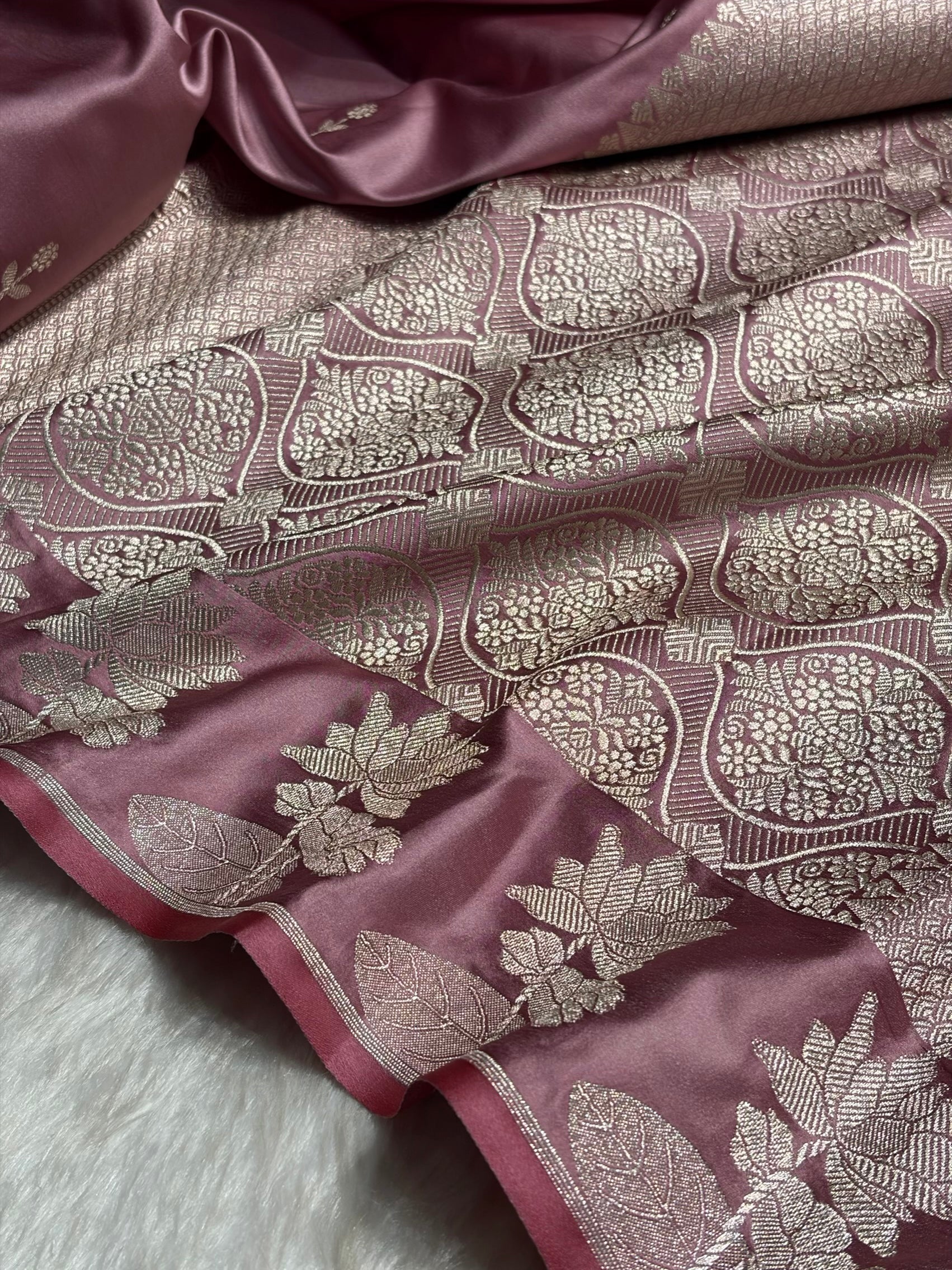 Blush Pink Floral Border Booti Mashru Silk Saree MS54