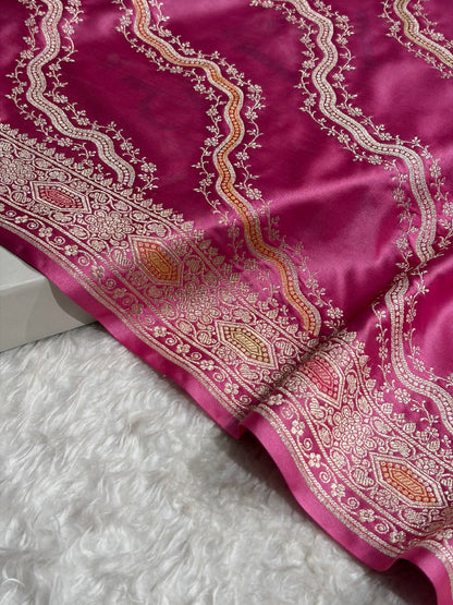 Banarasi Minakari Cross Pattern in Pink Shades Floral Mashru Silk Saree MS93