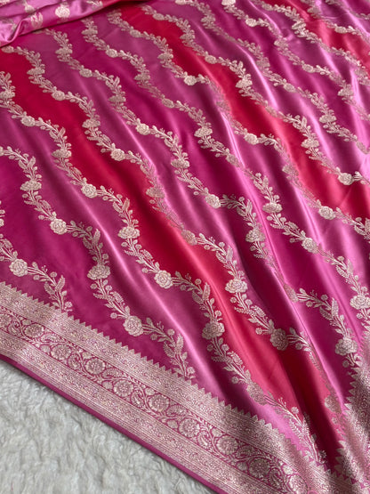 Baby Pink Banarasi Rangkat Mashru Silk Saree With Cross Pattern MSRK02