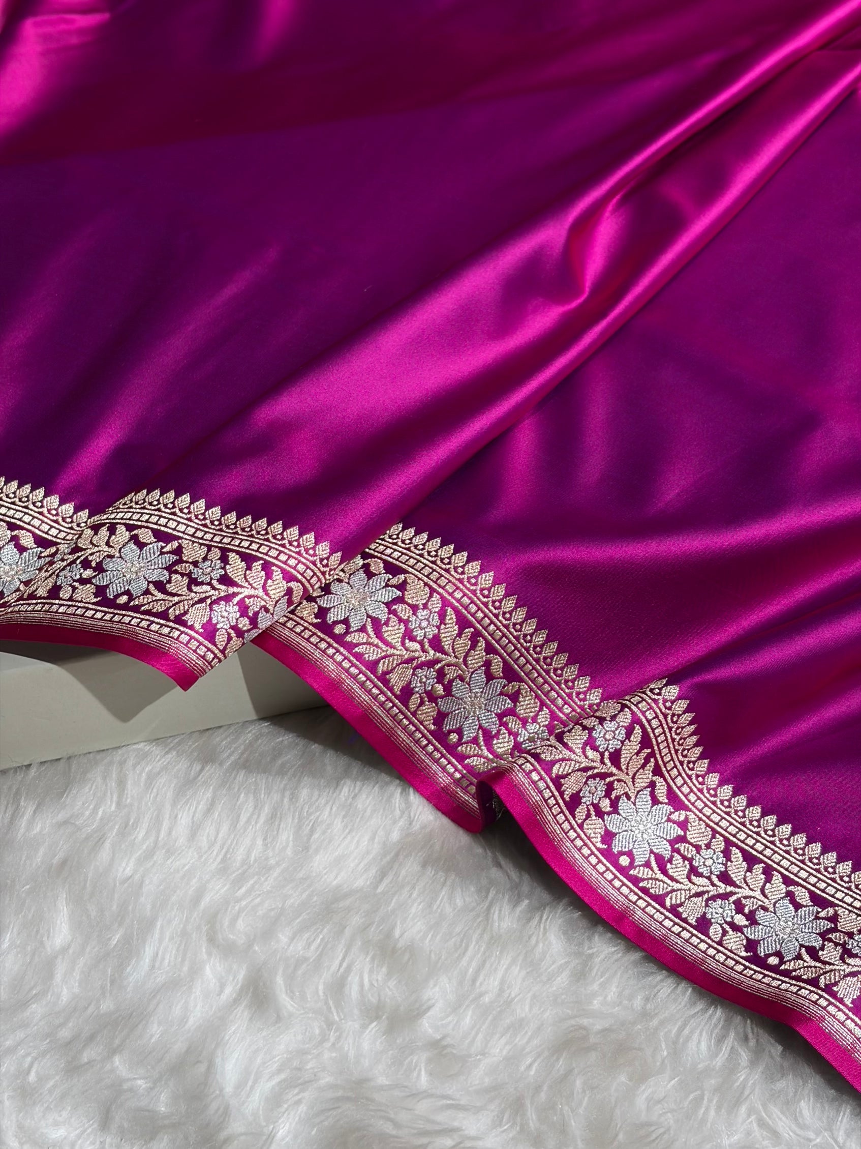 Cross Purple Shades Plain Banarasi With Minakari Floral Border Mashru Silk Saree MSM-123