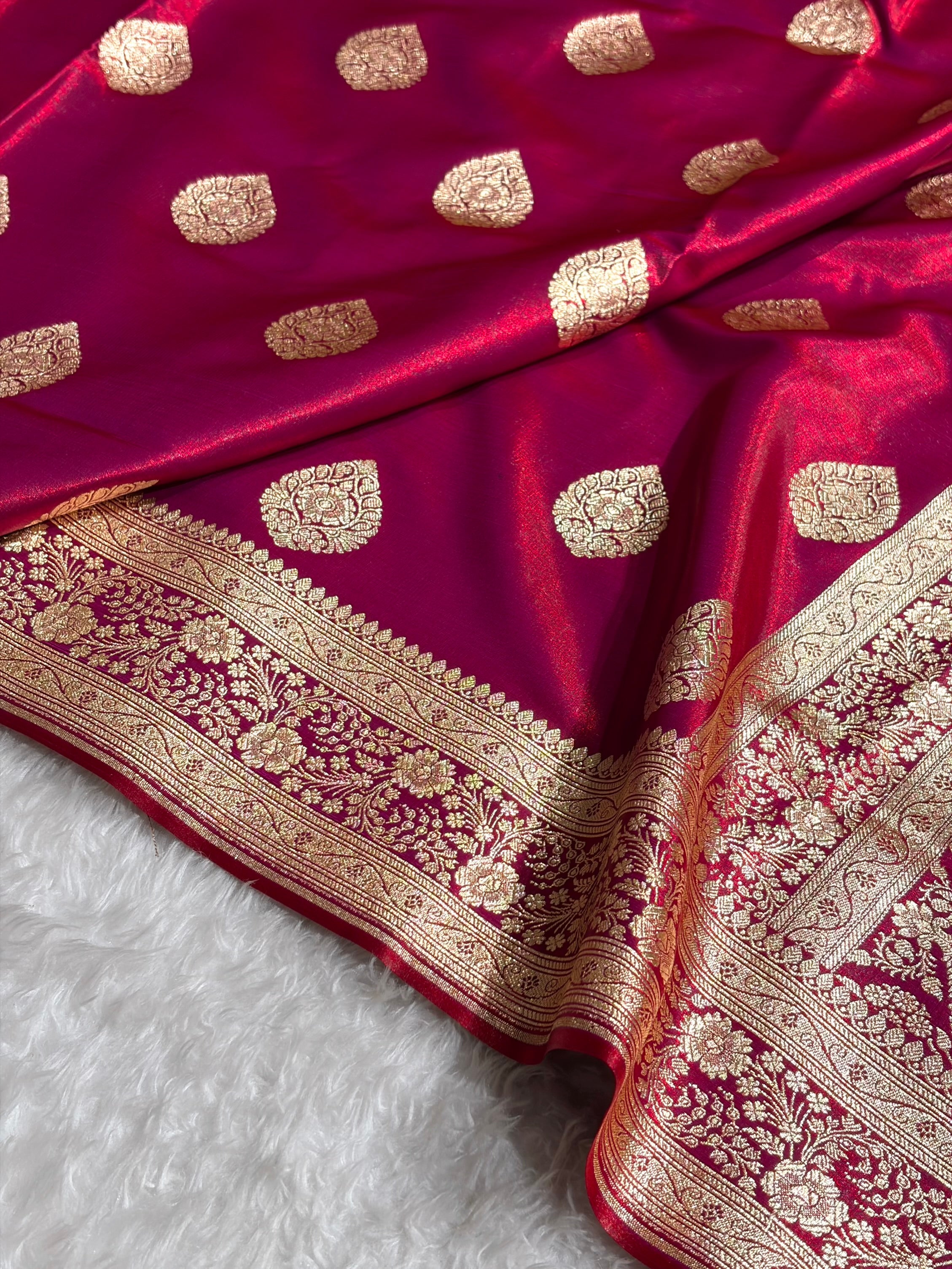 Ultra Light Weight Satin Silk Boota in Magentic Red Shades SS05