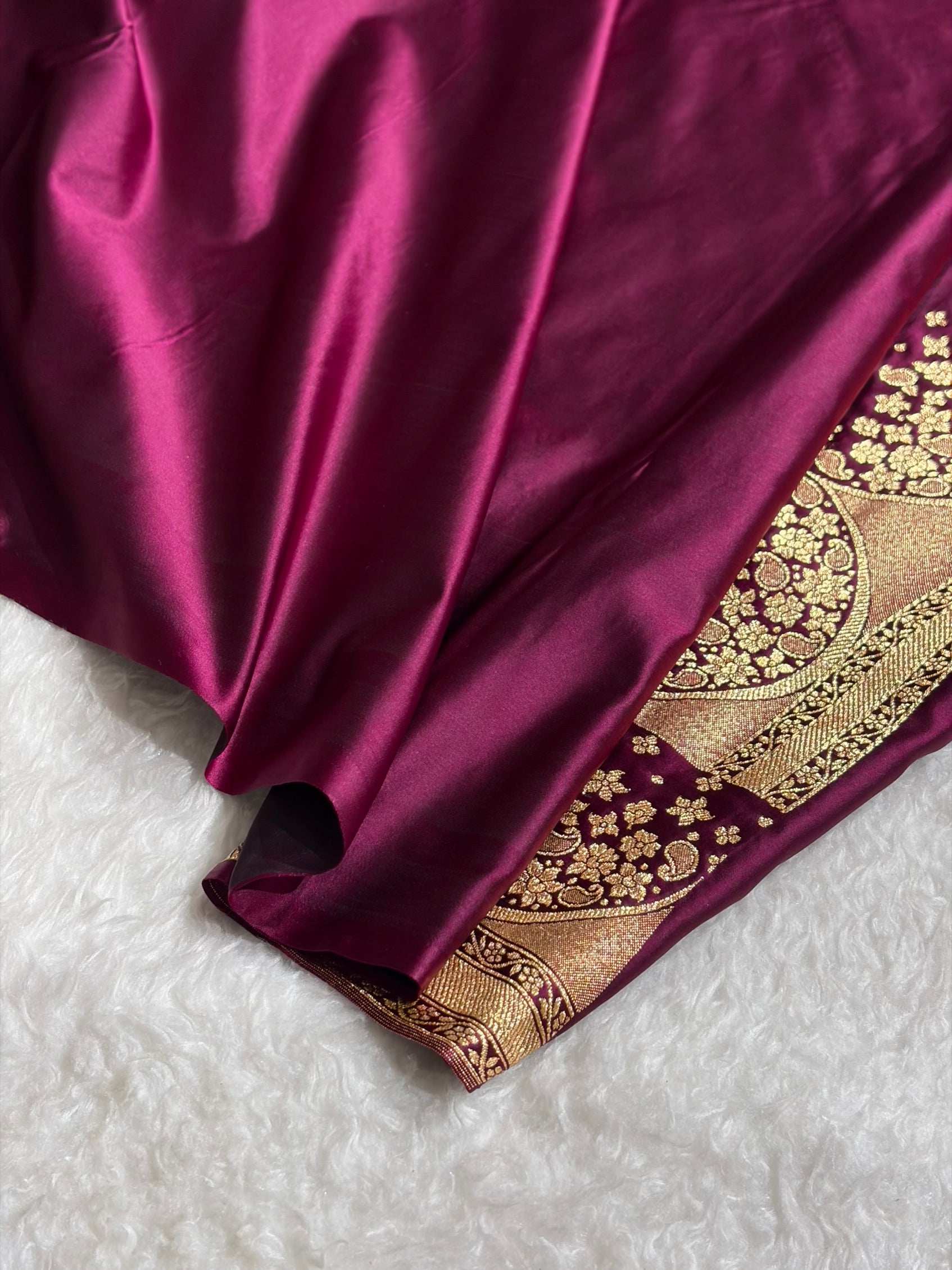 Wine Floral Banasari Pattern Satin Katan Silk Saree SK83