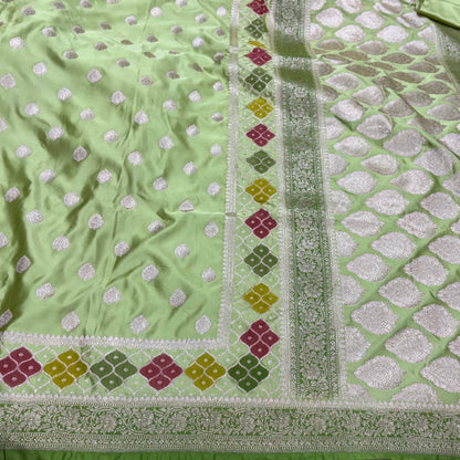 Pista Rangkart Mashru Silk Saree