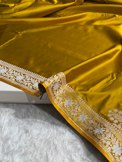 Mehndi Shades Plain Banarasi With Minakari Floral Border Mashru Silk Saree MSM-123