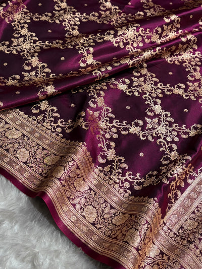 Wine Shades Jaal Pattern Banarasi Satin Silk Saree SS48