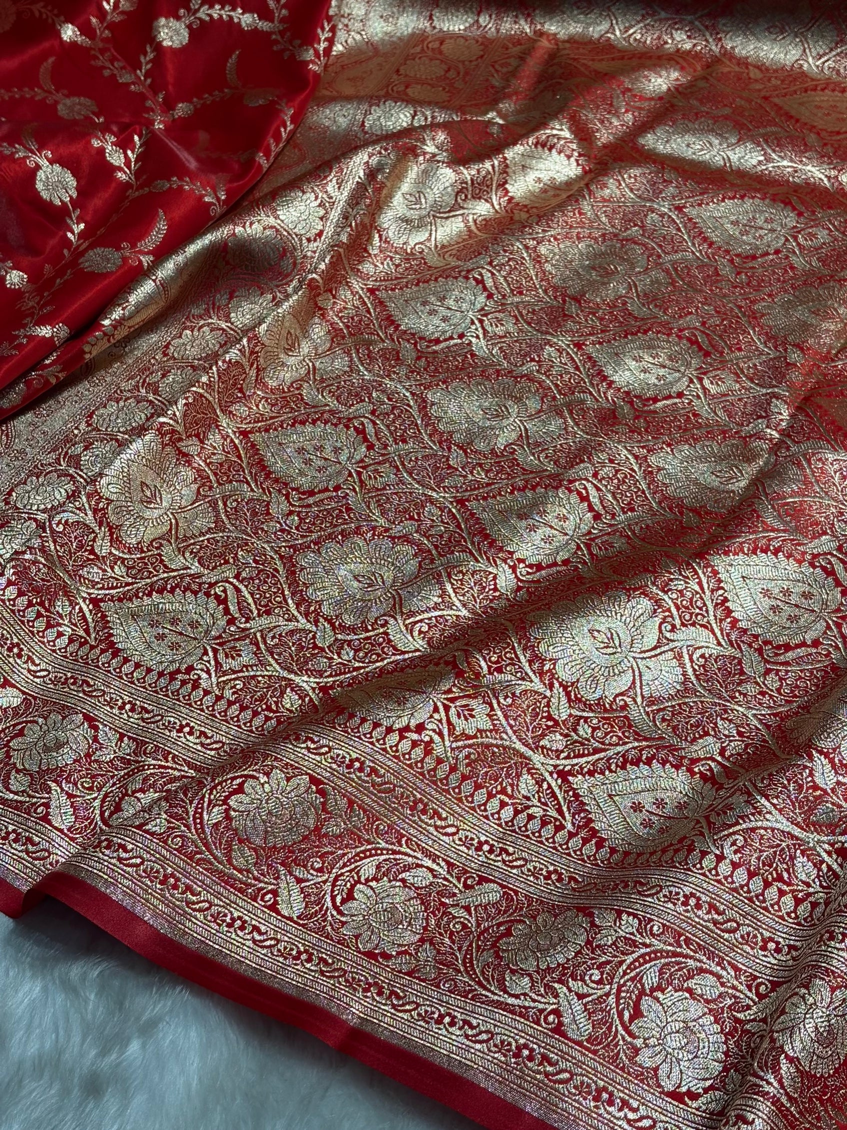 Red Shades Banarasi Satin Silk Saree SS34