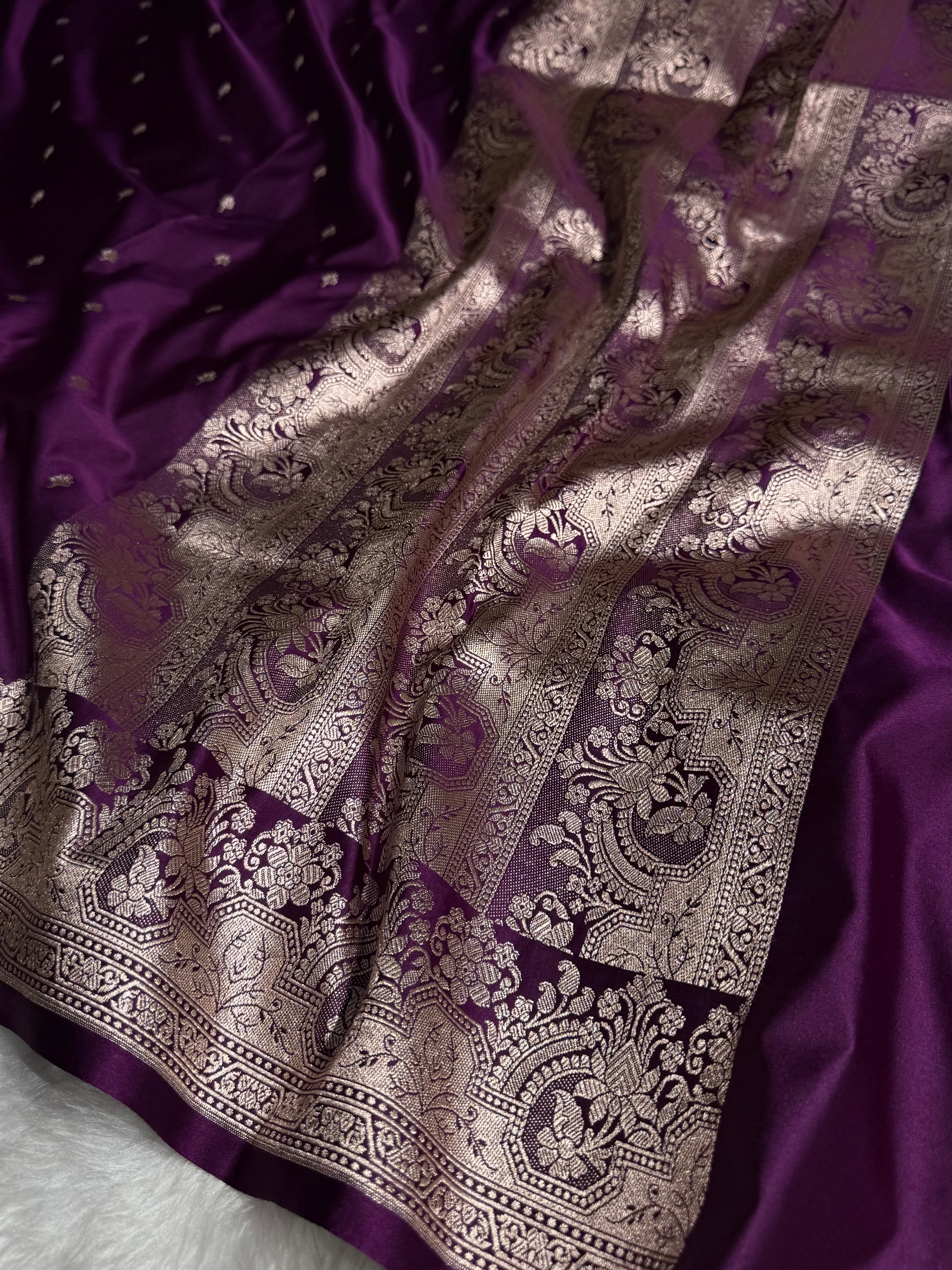 Navy Blue Shades Motif Booti Mashru Silk Saree