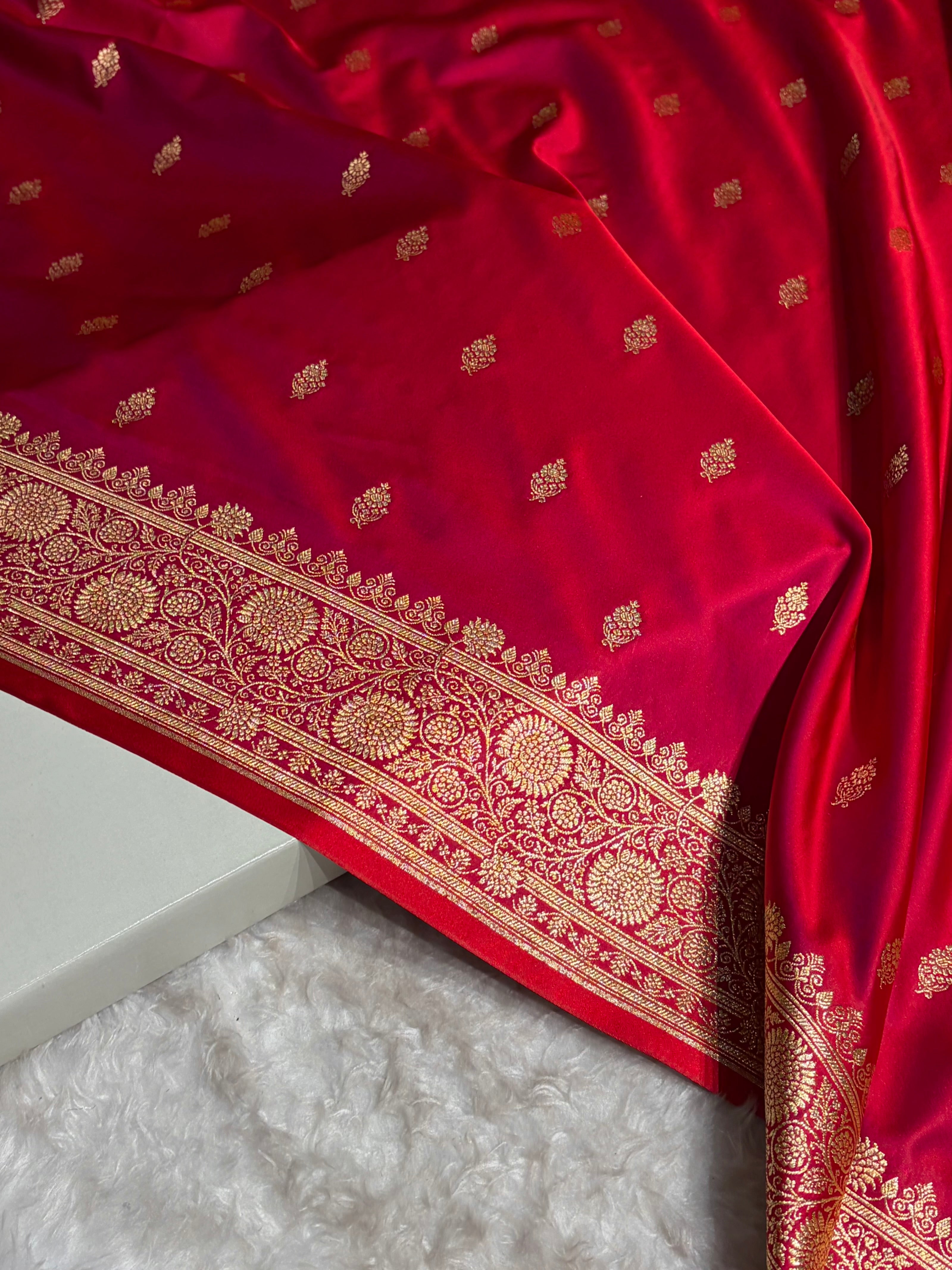 Banarasi Satin Katan Saree in Cross Red Shades SK82