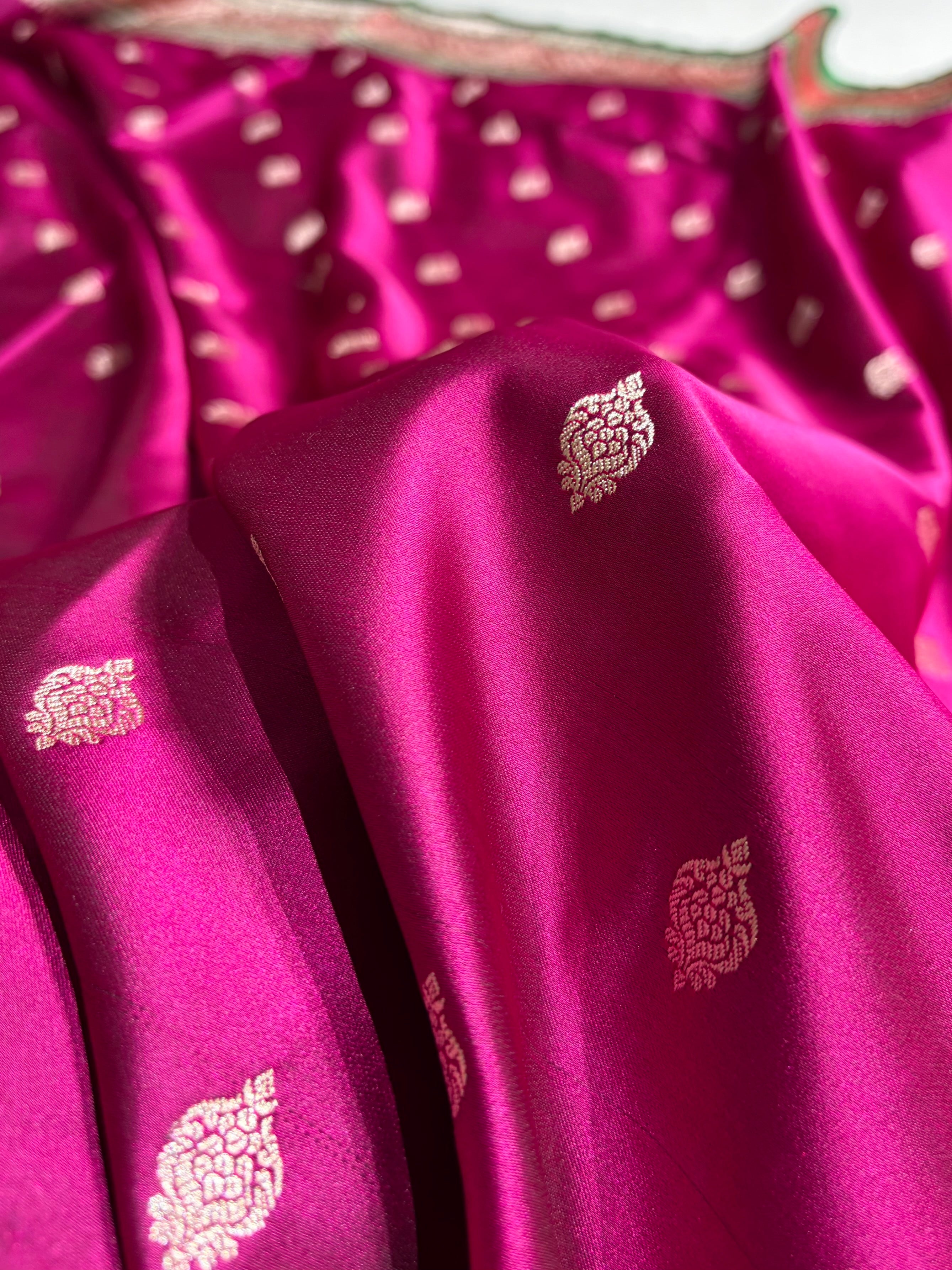 Banarasi Wine With Contrast Red Floral Border Mashru Silk Saree MSM-101