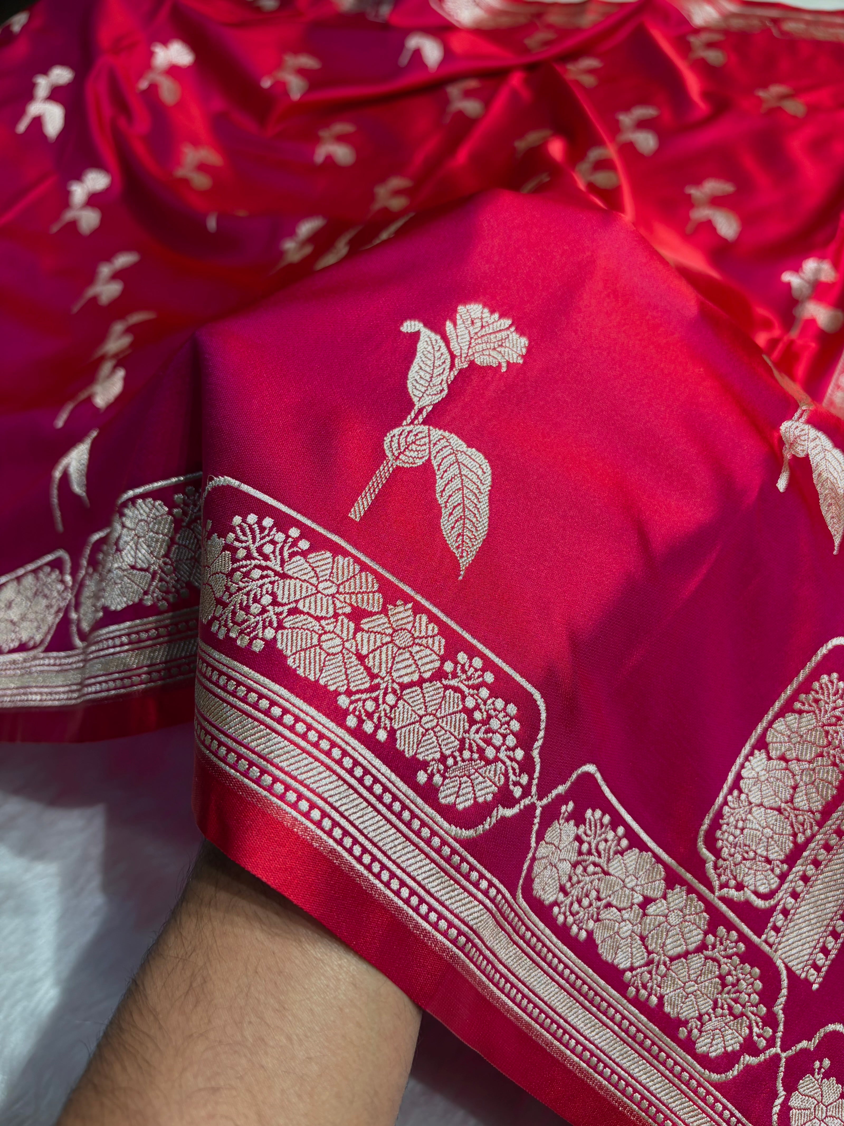 Magentic Red  Boota With Floral Border Mashru Silk Saree MSM-93