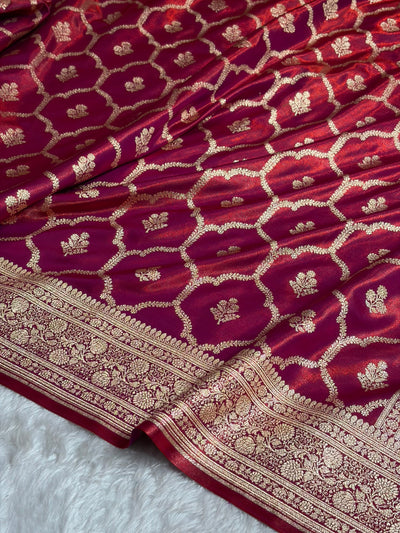 Magentic Red Shades Jaal Pattern Banarasi Satin Silk Saree SS57