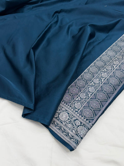 Red / German Blue Contrast Shade With Booti Pattern Mashru Silk Saree