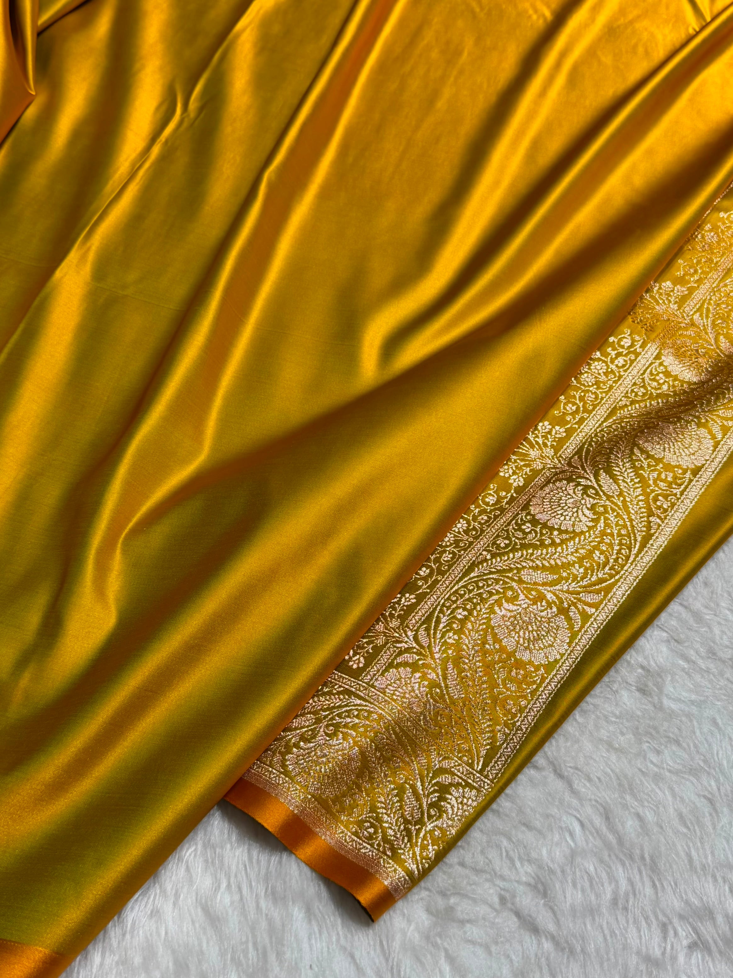 Banarasi Satin Katan Saree Jaal Pattern In Liril Mahndi Shades SK133