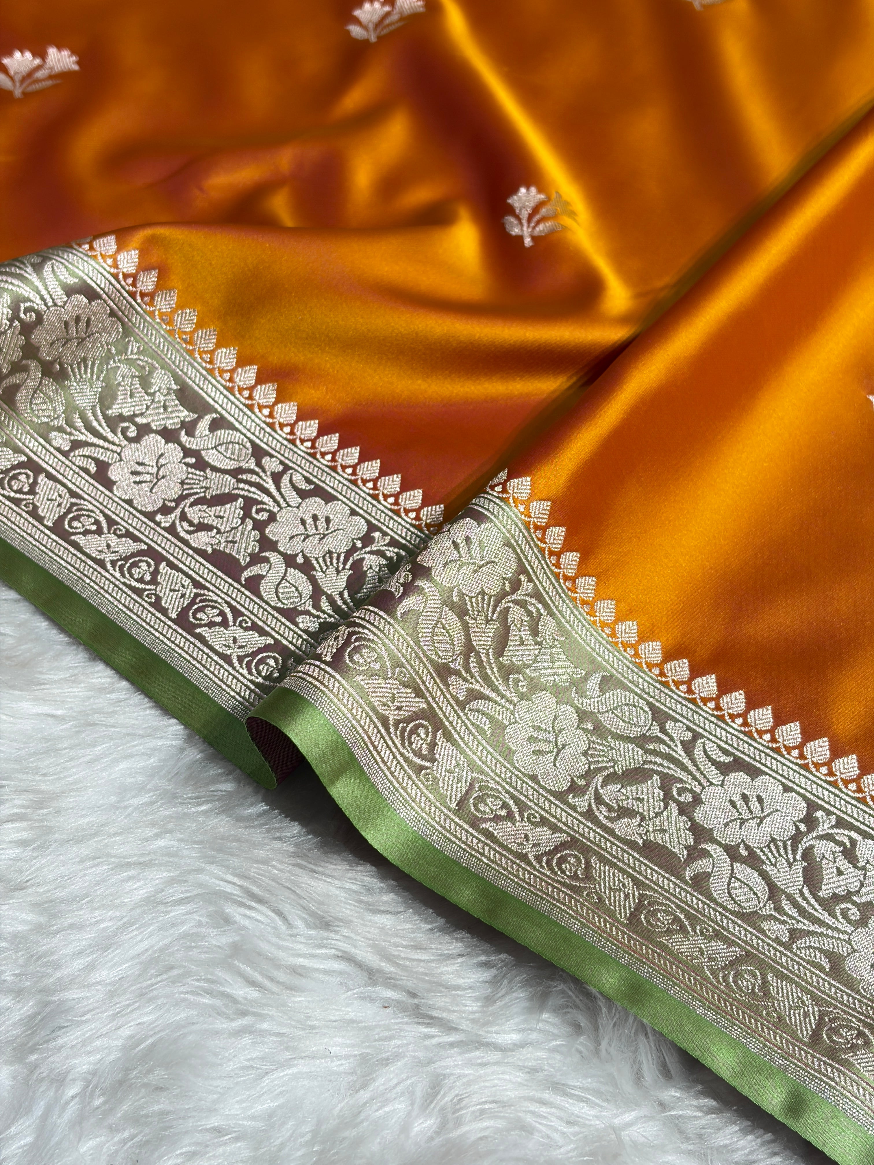 Contrast Orange / Olive Gold Shades Banarasi Booti Pattern Mashru Silk Saree MSM-138