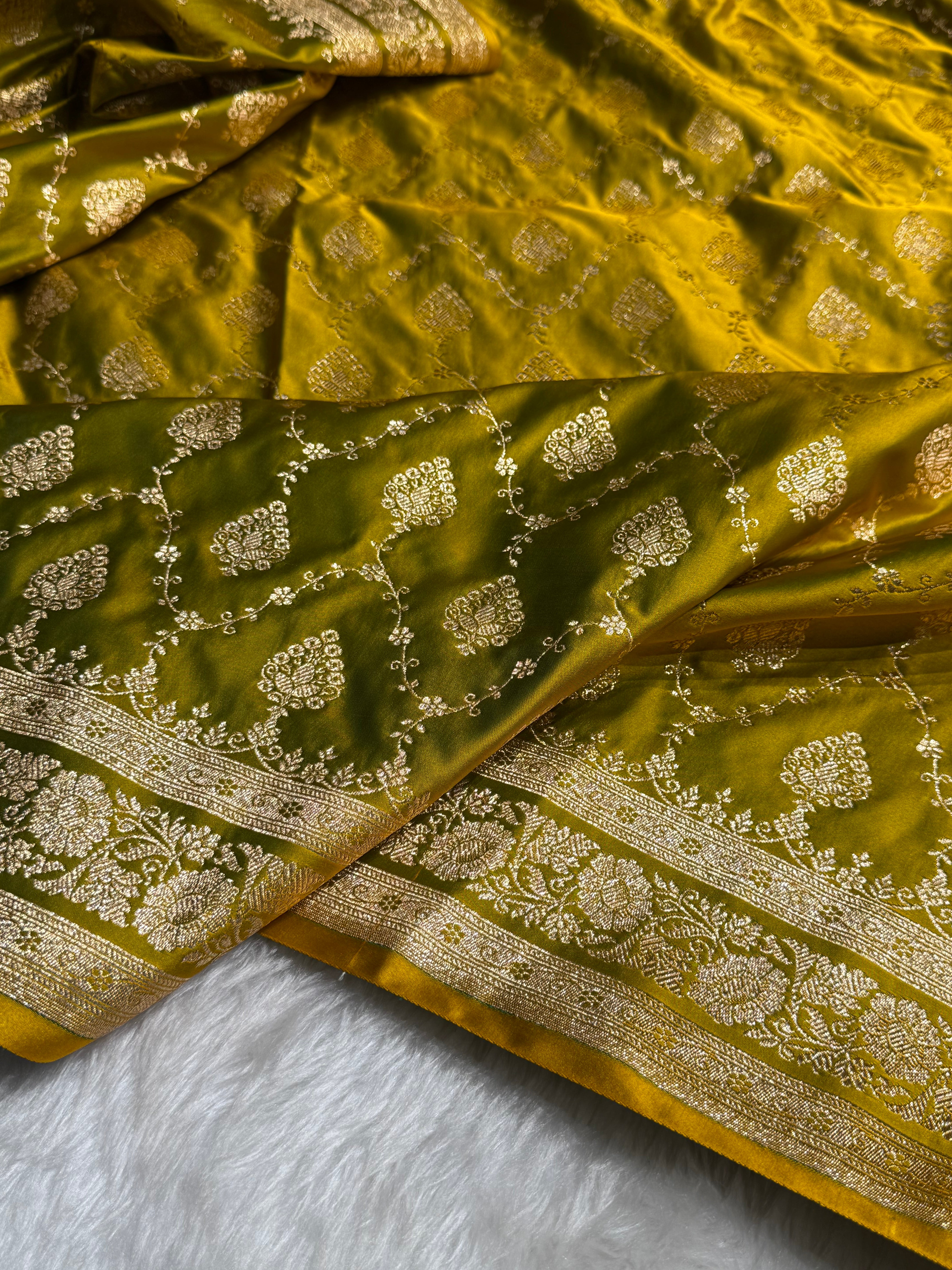 Mehandi Green Floral Jaal Pattern Satin Katan Silk saree SK42