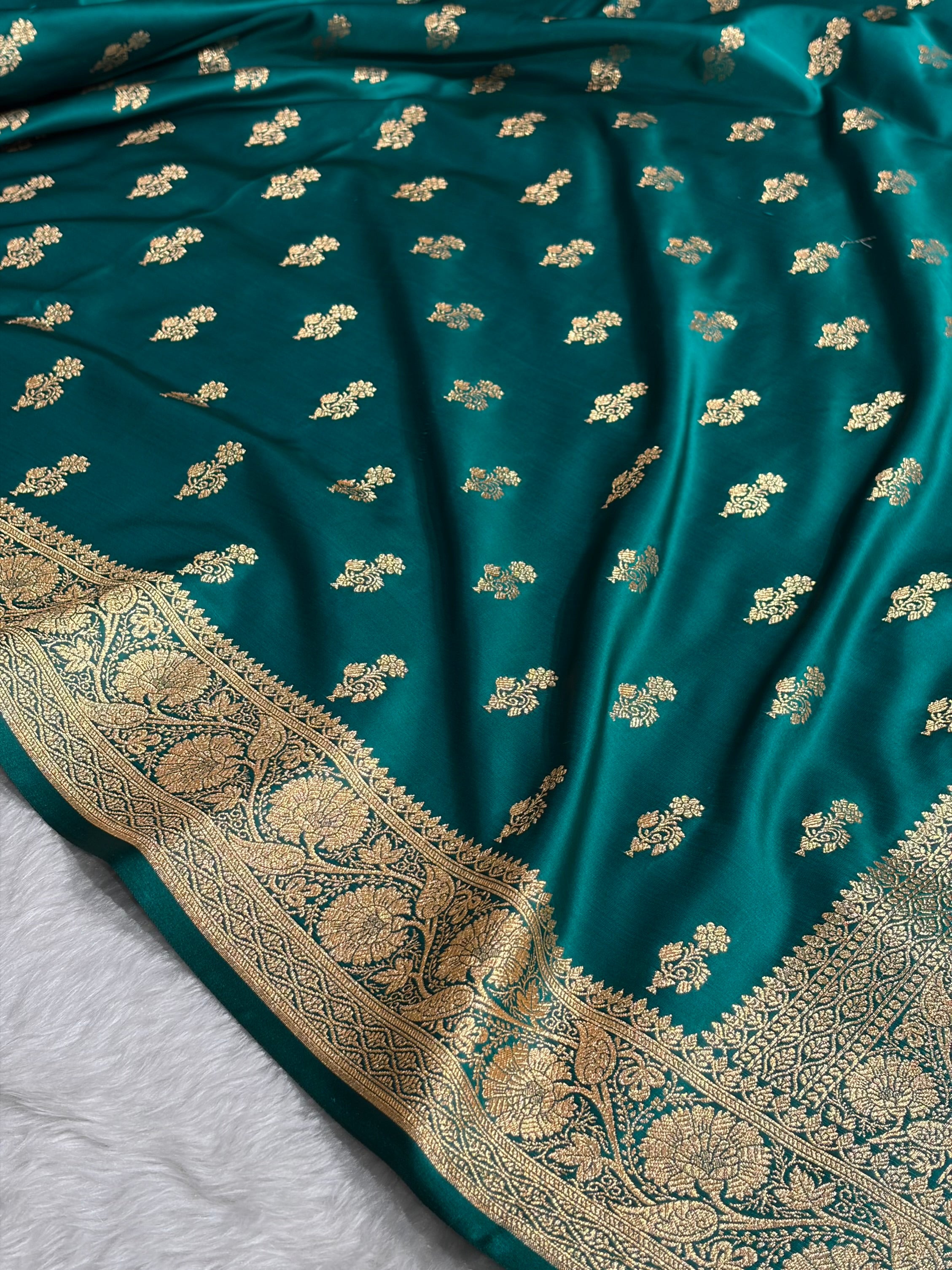 Banarasi Rama Unique Boota Pattern Satin Katan Silk Saree SK68