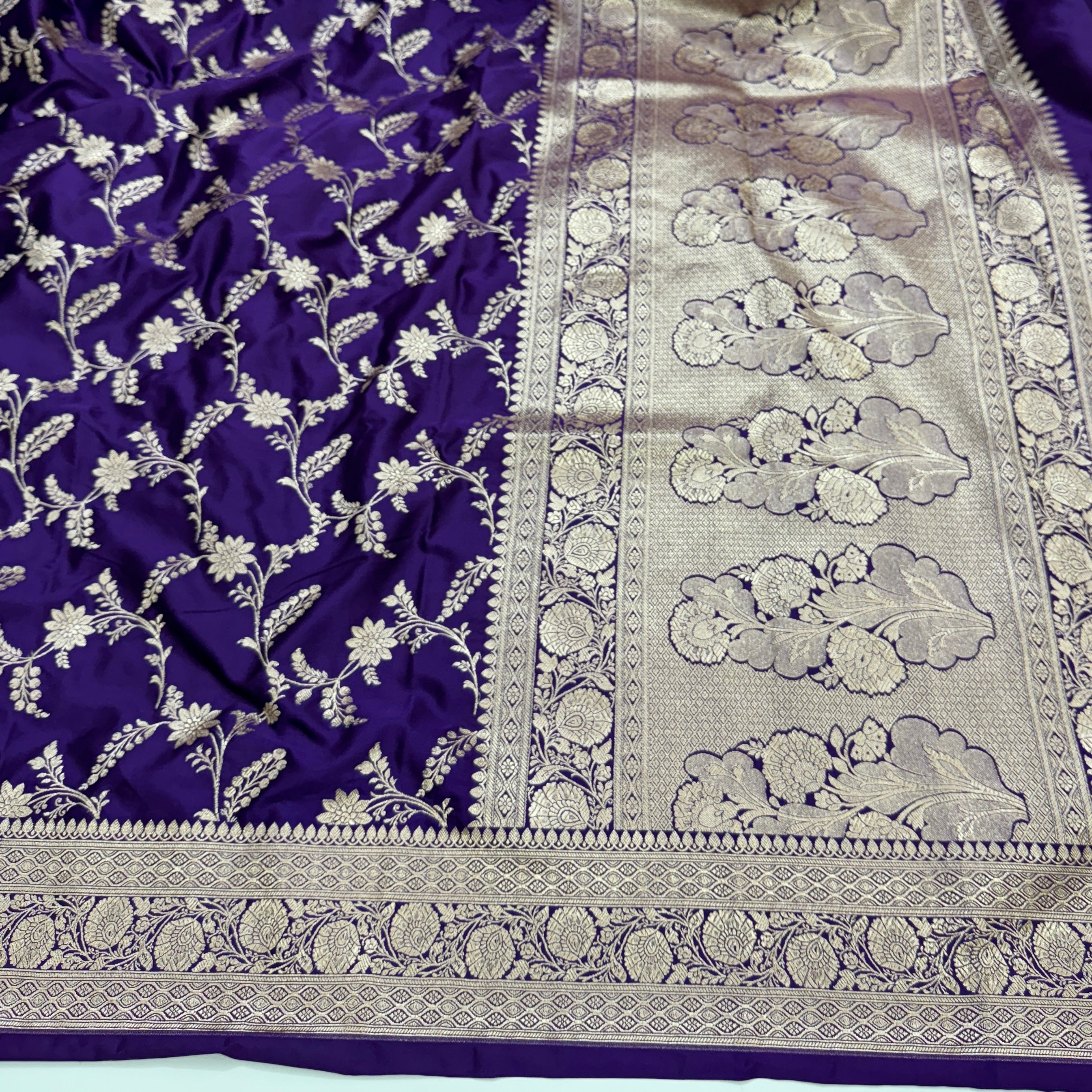 Banarasi Pattern Jaal Purple Shade Mashru Silk Saree