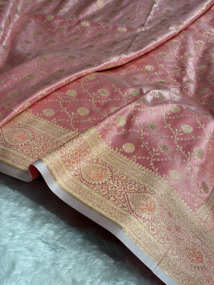 Banarasi Satin Katan Saree Booti Pattern in Baby Pink Shades with Sea Green Edges SK05