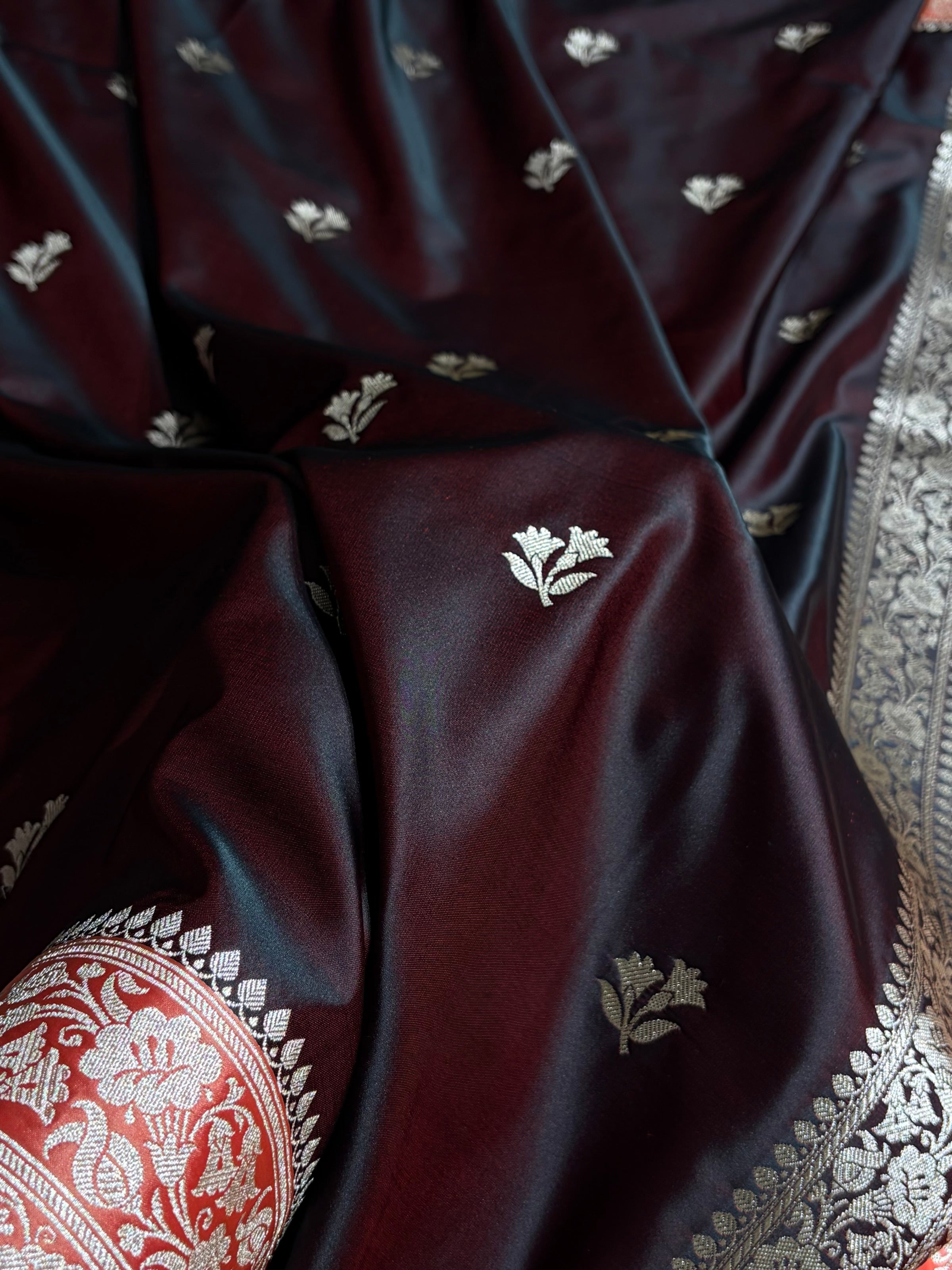 Contrast Garnet / Peach Shades Banarasi Booti Pattern Mashru Silk Saree MSM-138