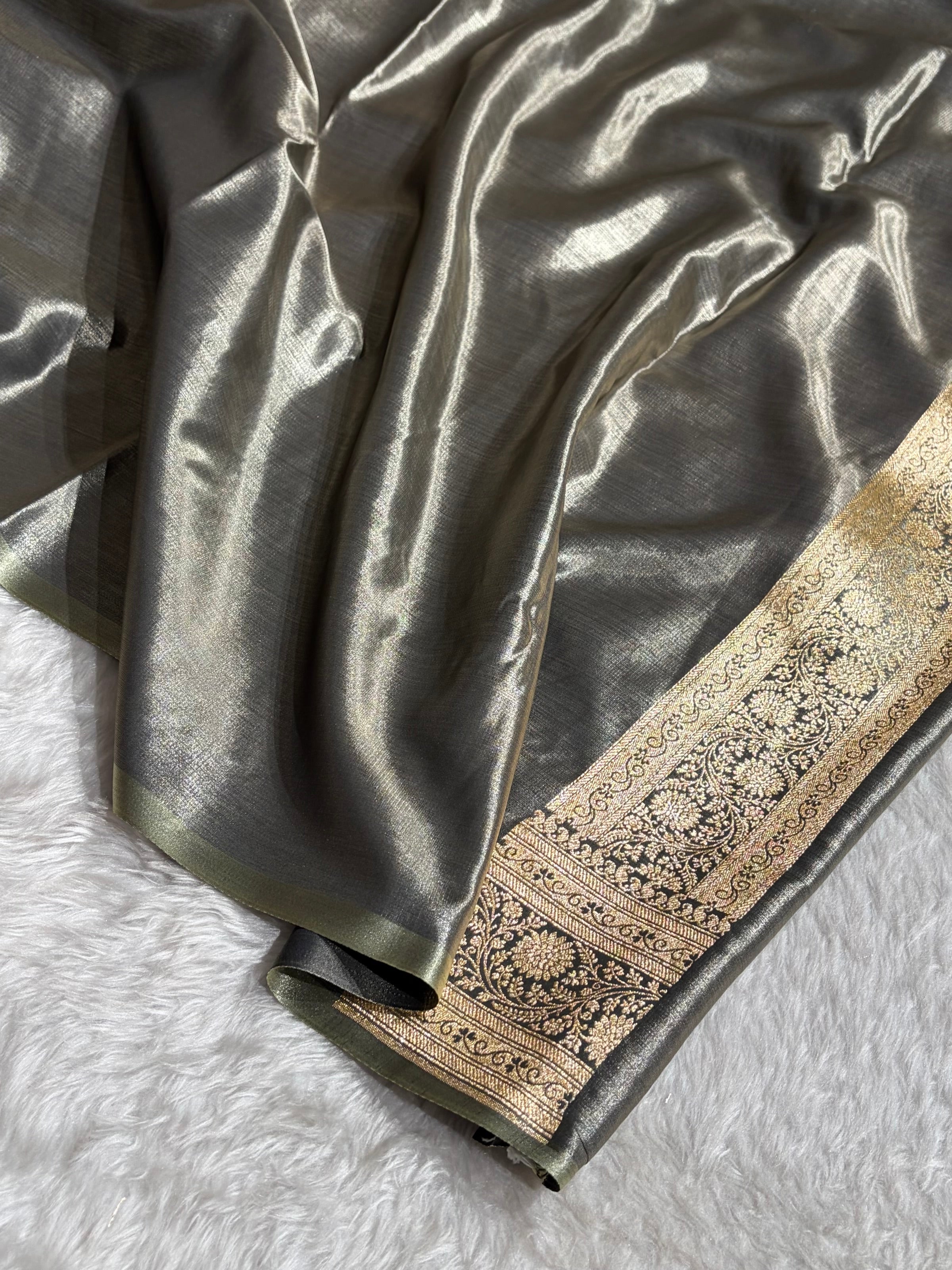 Bottle Green Contrast Shades Jaal Pattern Banarasi Satin Silk Saree SS47