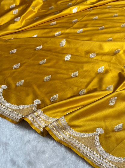 Mustard Gold Shades Scallop Mashru Silk Saree MS20