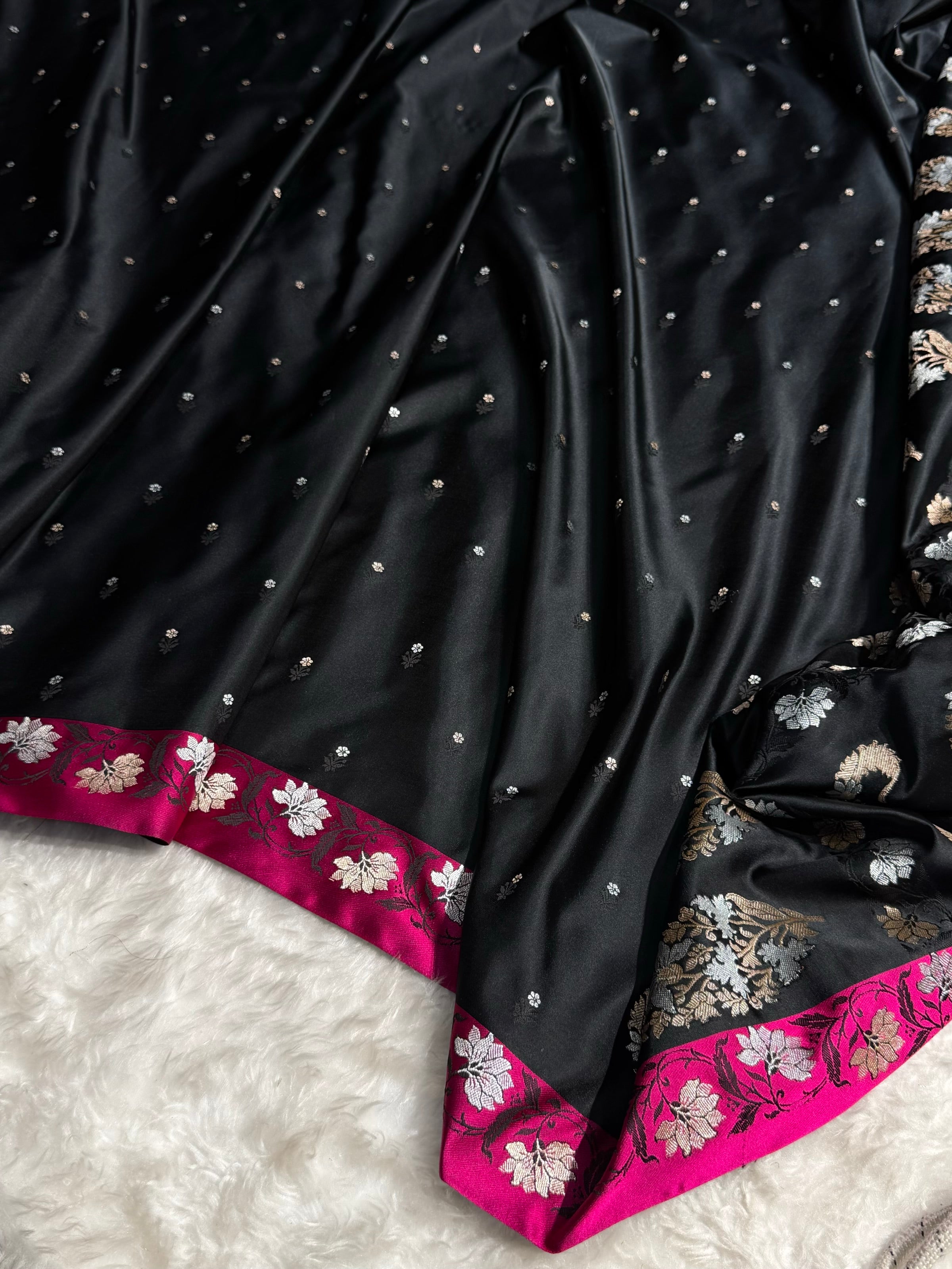 Contrast Black With Rani Floral Boota With Floral Border Mashru Silk Saree MSM-78