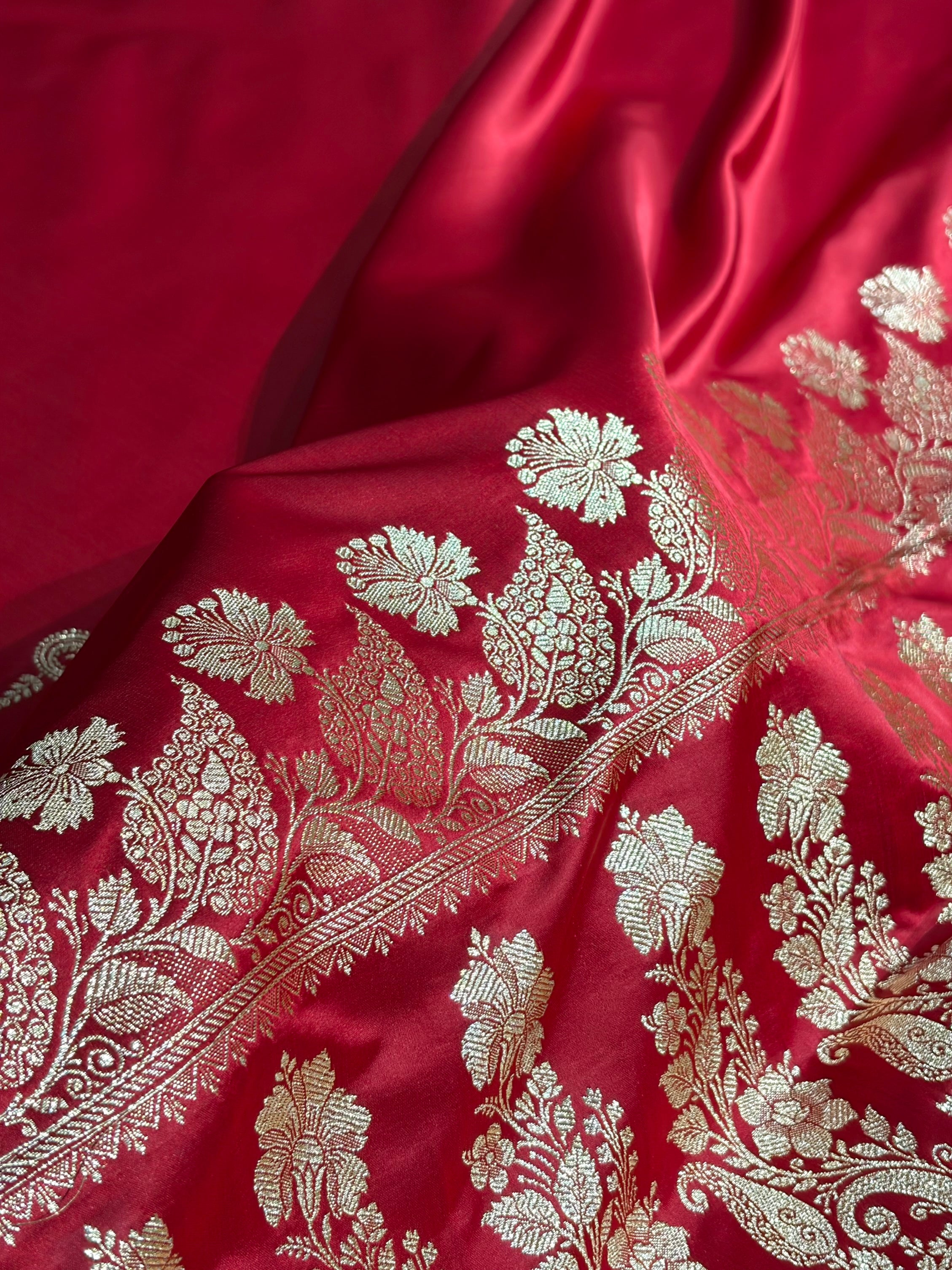 Banarasi Satin Katan Saree Plain With Floral Border Pattern in Red Shades SK140